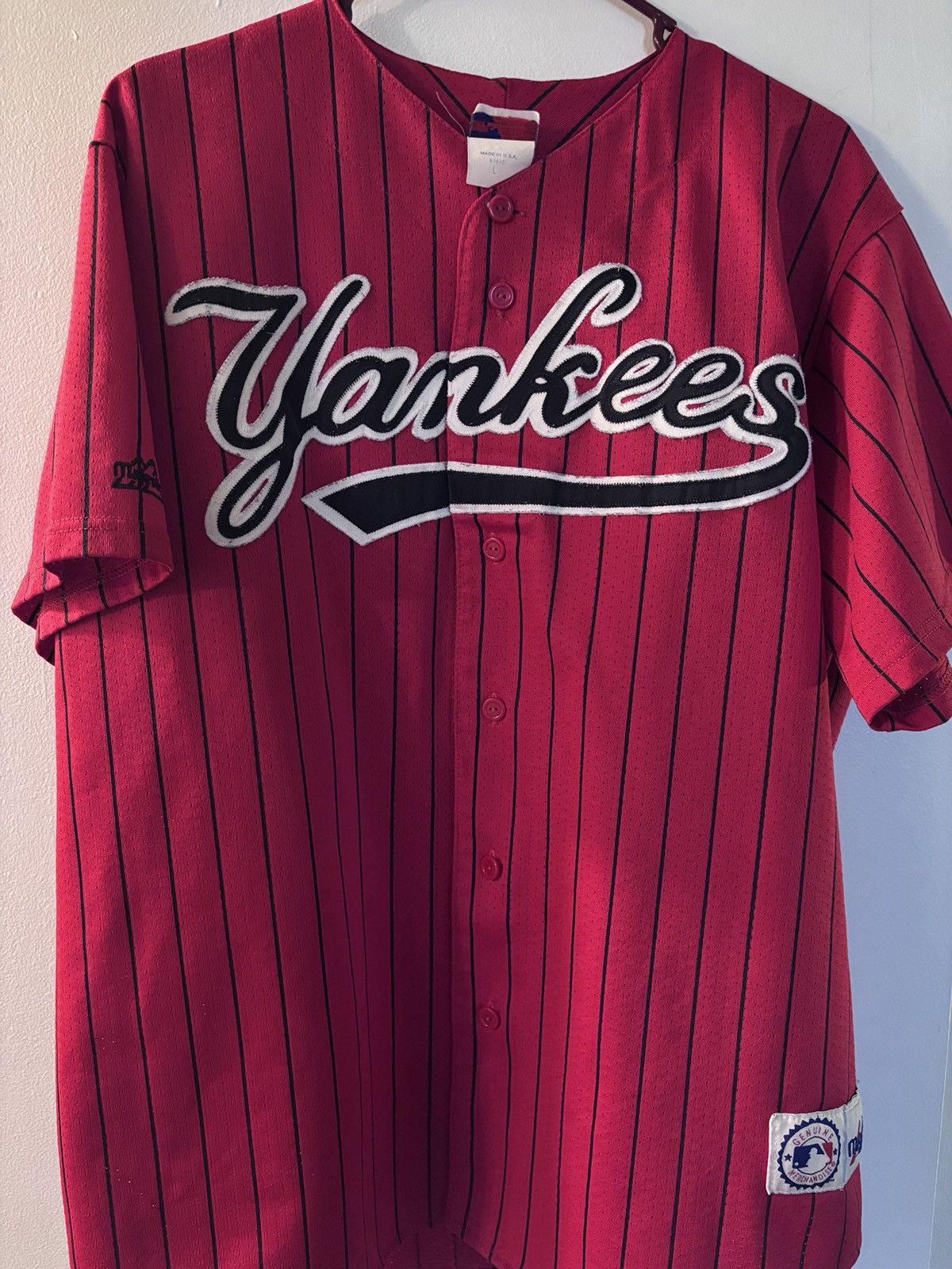 Vintage Red Majestic Yankees Jersey Size US L / EU 52-54 / 3 - 1 Thumbnail