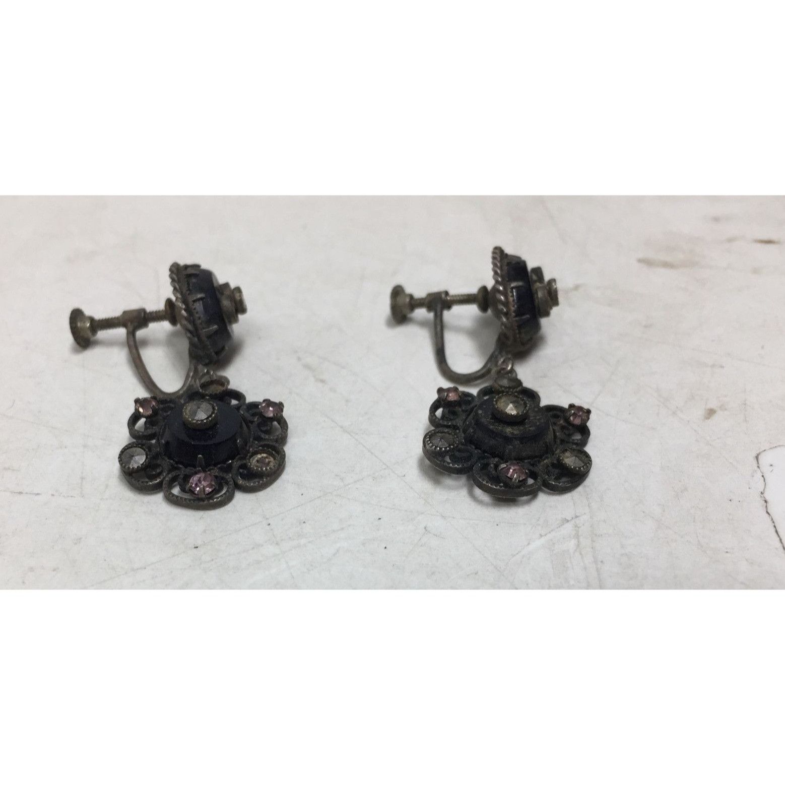 Other Women's Vintage Flower Screw Back Dangle Earrings Size ONE SIZE - 4 Thumbnail