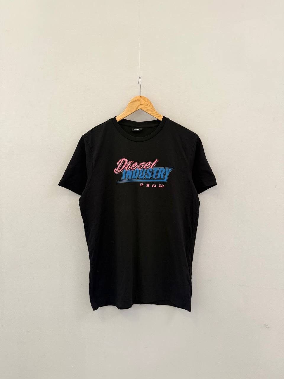 Diesel Men’s Diesel Industry Big Logo black y2k designer tee Size US M / EU 48-50 / 2 - 1 Thumbnail