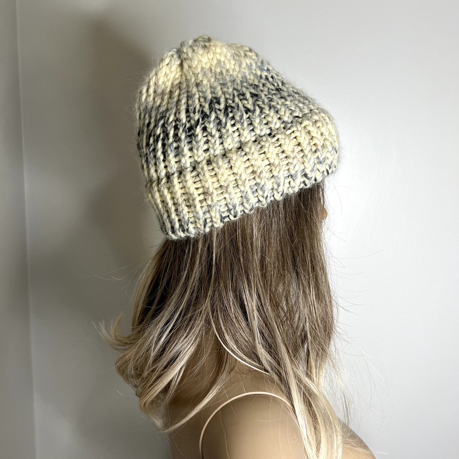 Handmade Handmade Crochet Cream Knit Winter Beanie Hat Size ONE SIZE - 6 Thumbnail