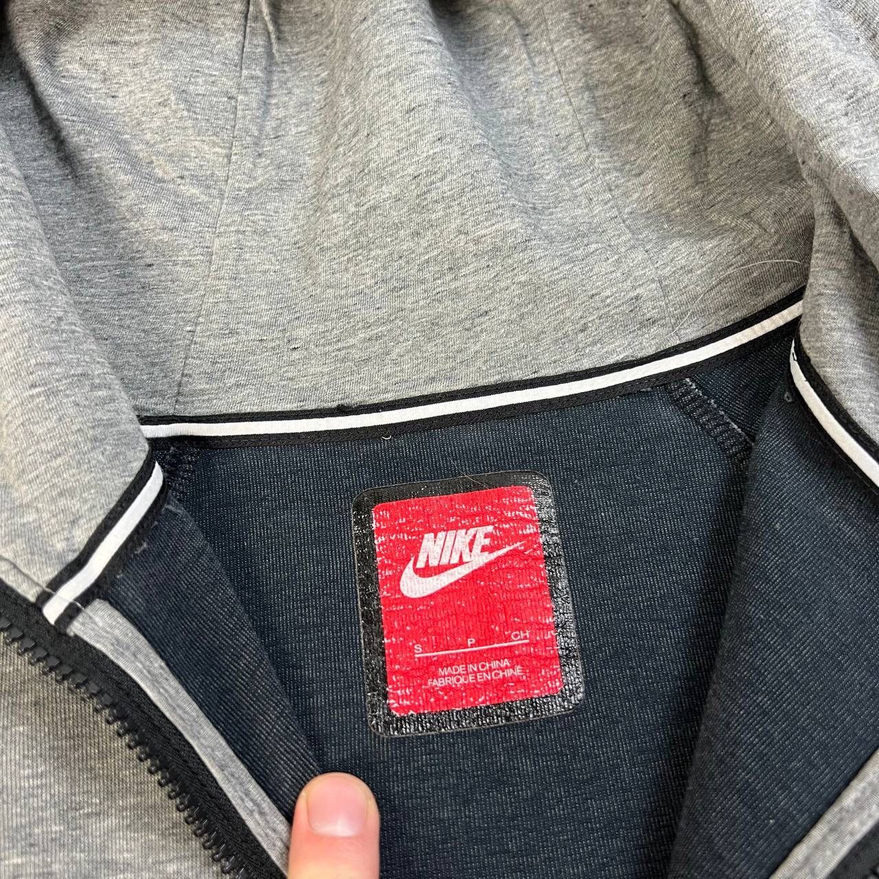 Nike Nike Tech Fleece Zip Up Distressed Style Hoodie Size S / US 4 / IT 40 - 5 Thumbnail