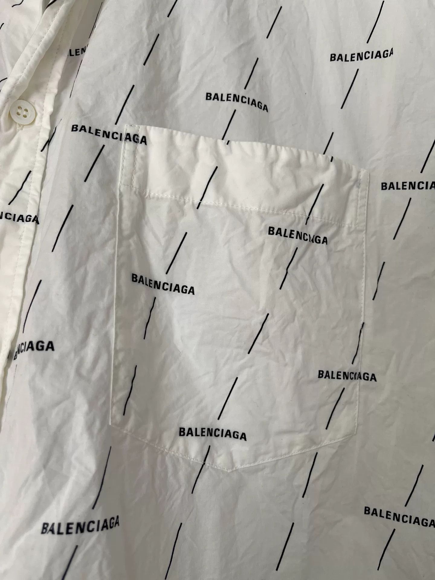 Balenciaga Balenciaga White Button-Up Shirt Size 43 Size US L / EU 52-54 / 3 - 4 Thumbnail