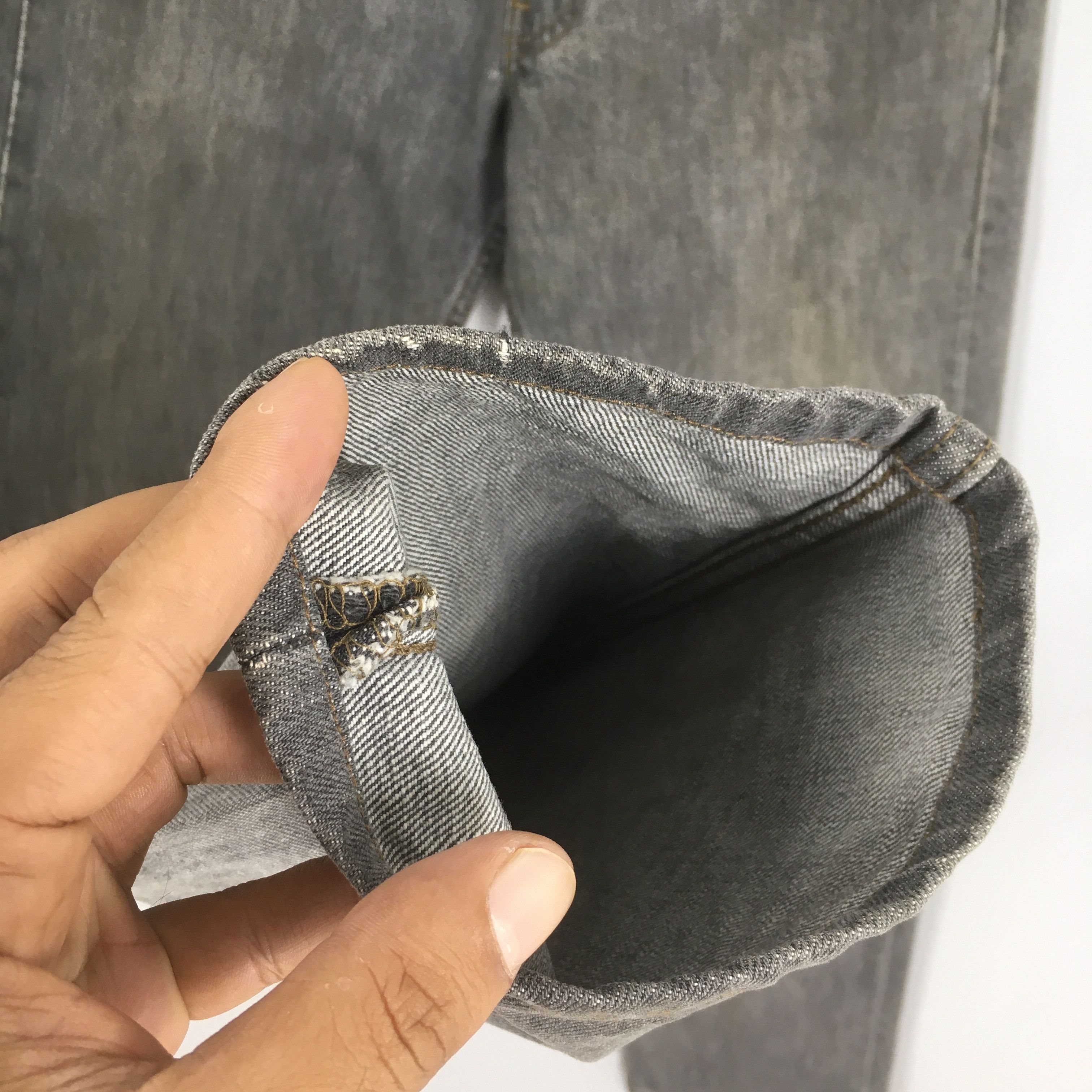 Levi's Size 28x29 Vintage 90s Levi's 501 Straight Cut Jeans S743 Size US 28 / EU 44 - 4 Thumbnail