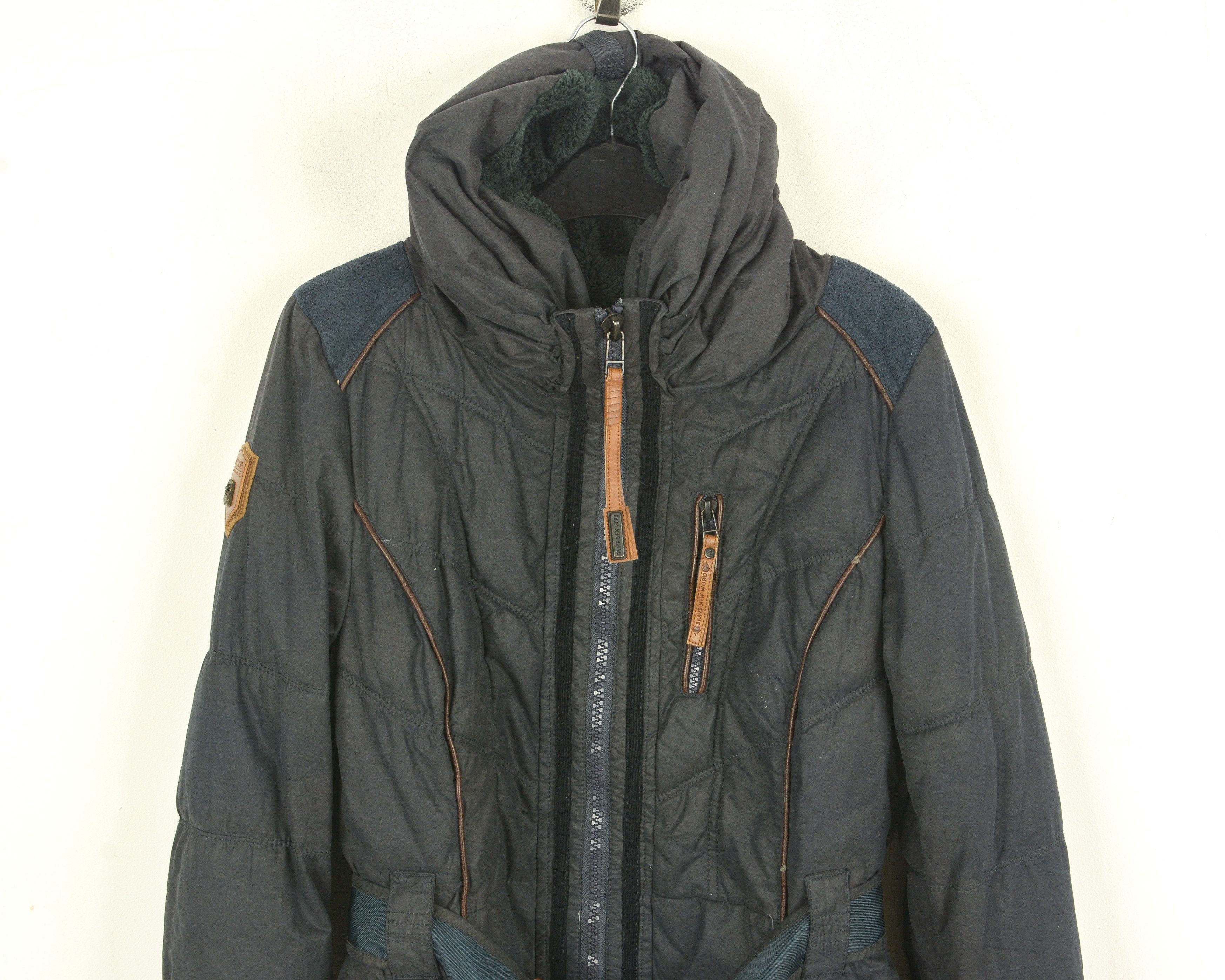 Naketano Women M Insulated Jacket Coat Parka Padded Belted Puffer Size M / US 6-8 / IT 42-44 - 2 Thumbnail