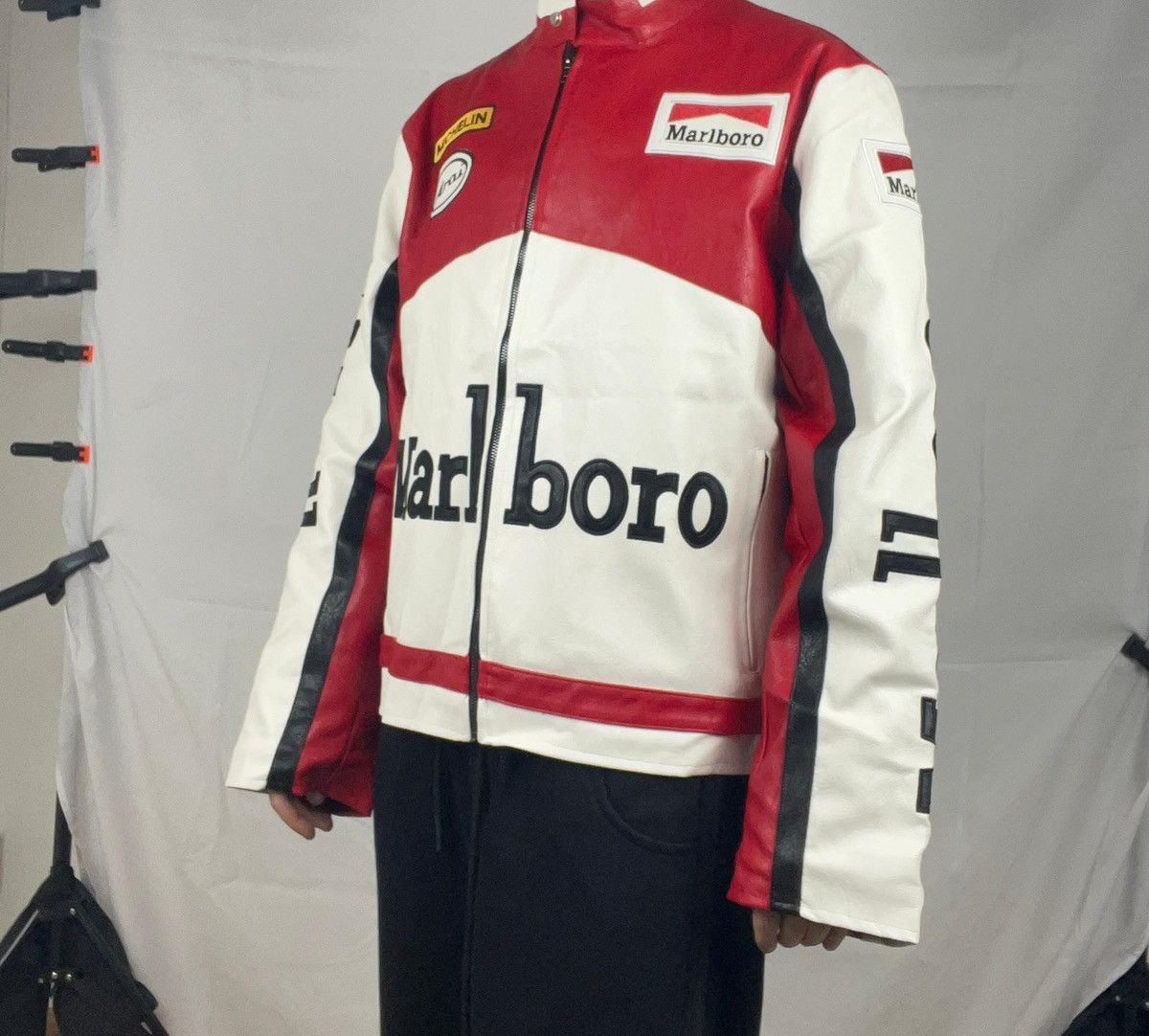 Vintage Vintage Marlboro Racing Leather Jacket — Moto GP / F1 Style Size US L / EU 52-54 / 3 - 10 Thumbnail