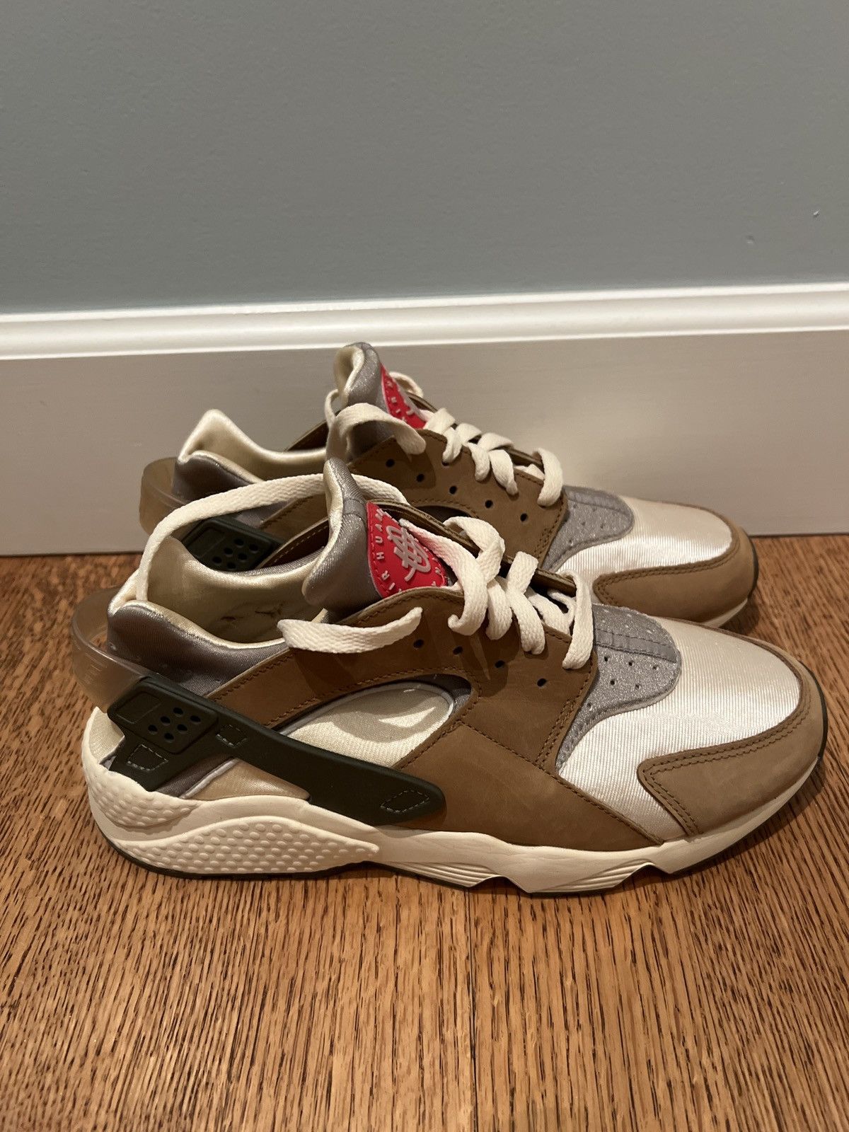 Nike × Stussy Air Hurache Nike x Stussy Size US 9.5 / EU 42-43 - 4 Thumbnail