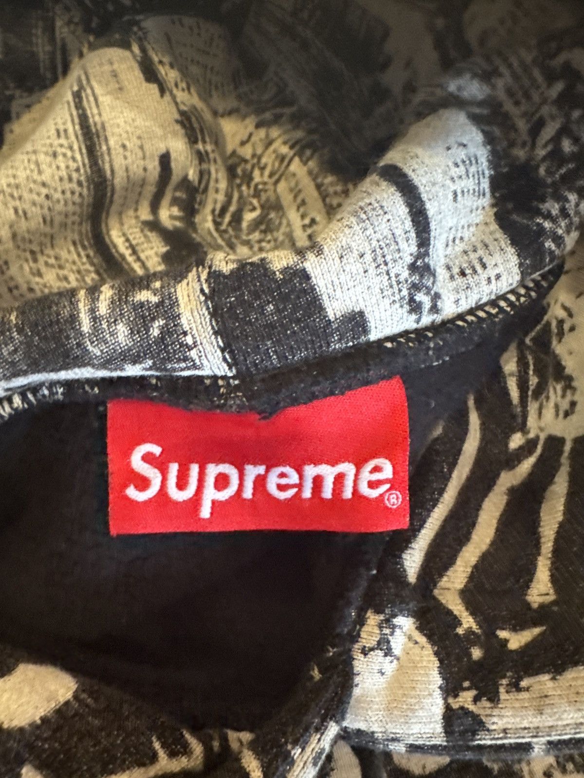 Supreme Supreme Miles Davis small hoodie Size US S / EU 44-46 / 1 - 8 Thumbnail