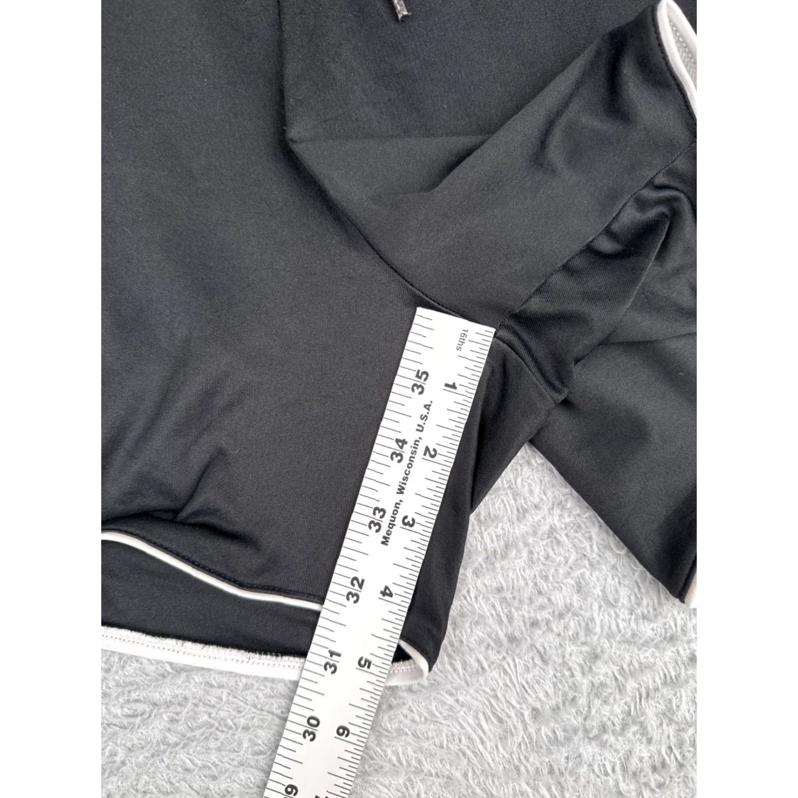 Adidas Adidas Shorts Womens XL Black Polyester Nylon With Pockets Athletic Casual Read Size 40" / US 18 - 6 Thumbnail