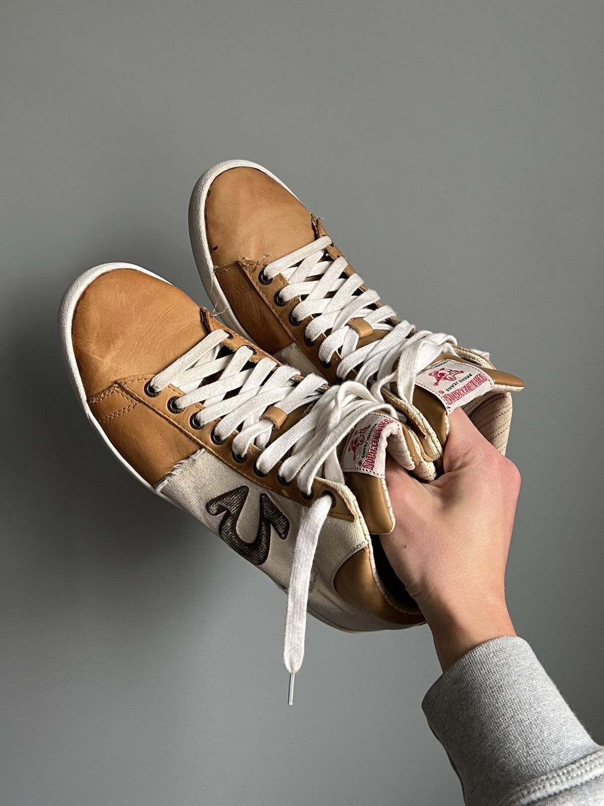 True Religion True Religion Logo Leather Hi-Top Sneakers Size US 10 / EU 43 - 10 Thumbnail