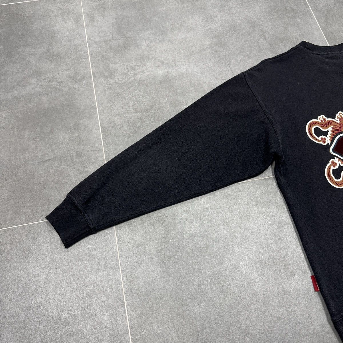 Quiksilver × Vintage Vintage Quiksilver Velour Logo Sweatshirt Size S Size US S / EU 44-46 / 1 - 19 Thumbnail