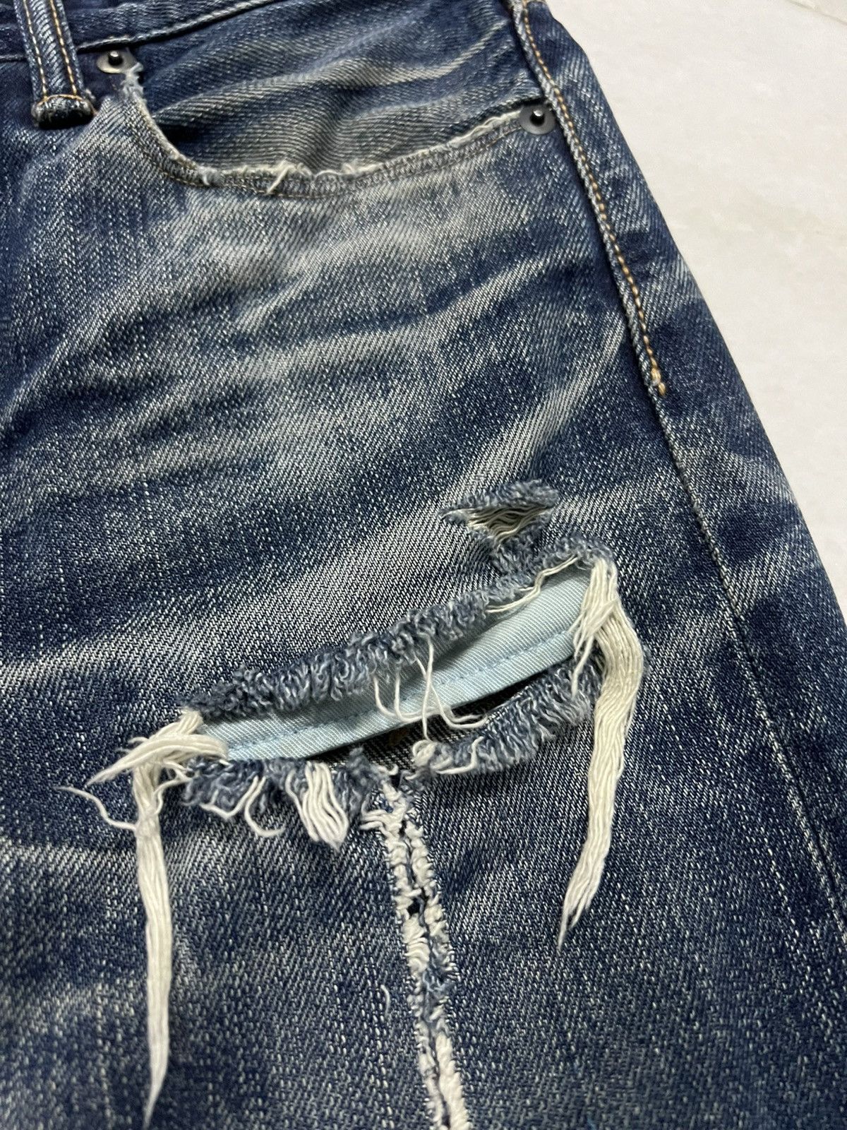 Japanese Brand Vintage Kuro Graphite Distressed Selvedge Jean Japan Size US 30 / EU 46 - 10 Thumbnail