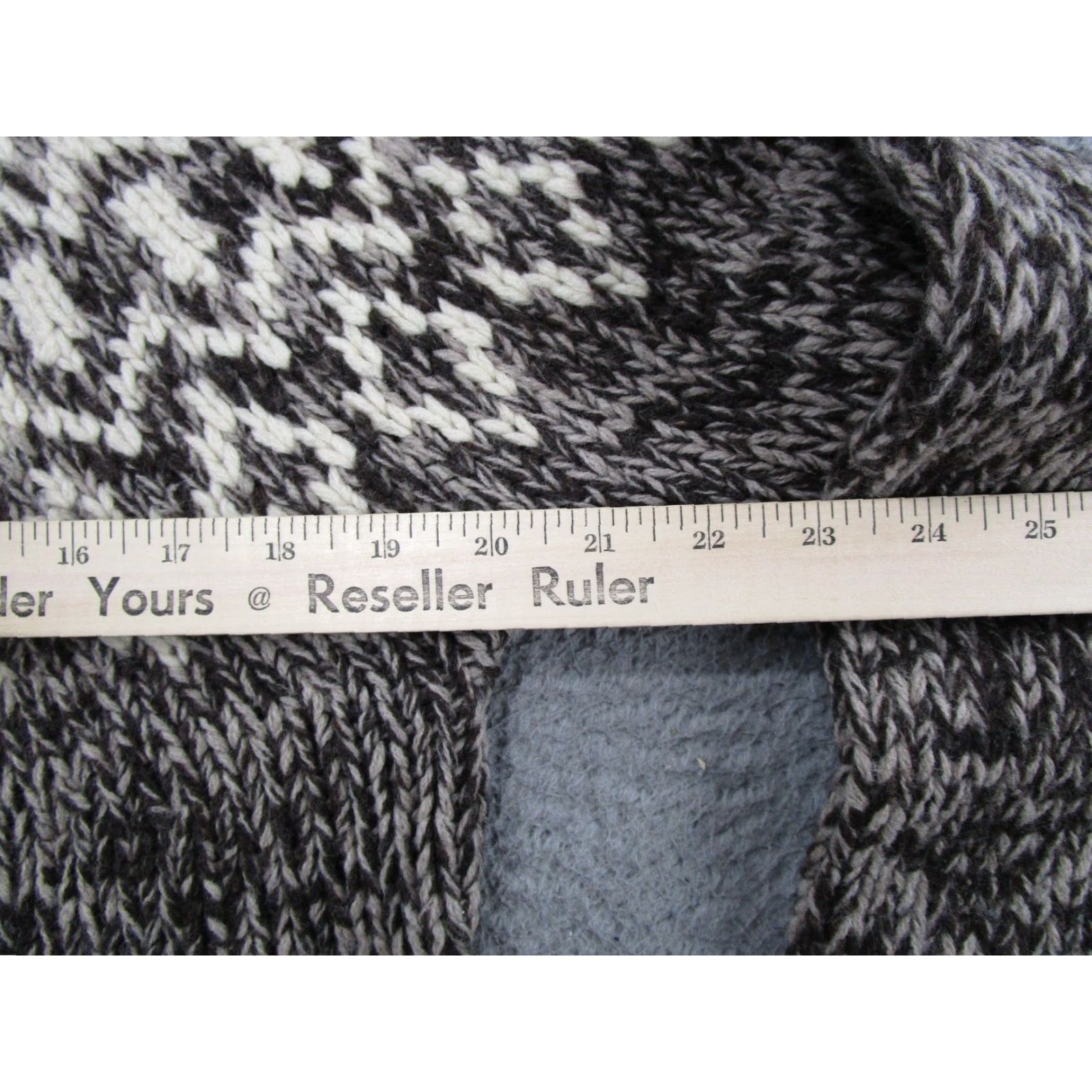 American Eagle Outfitters VINTAGE American Eagle Pullover Sweater Women M Wool Brown Long Sleeve Knit Pullover 90s Winter Fall Mens/Womens (note: gender at end) Size M / US 6-8 / IT 42-44 - 4 Thumbnail