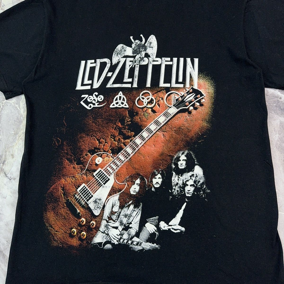 Band Tees × Led Zeppelin Vintage 00s Led Zeppelin T shirt Big Logo Zoso Rock Merch M Size US M / EU 48-50 / 2 - 7 Thumbnail