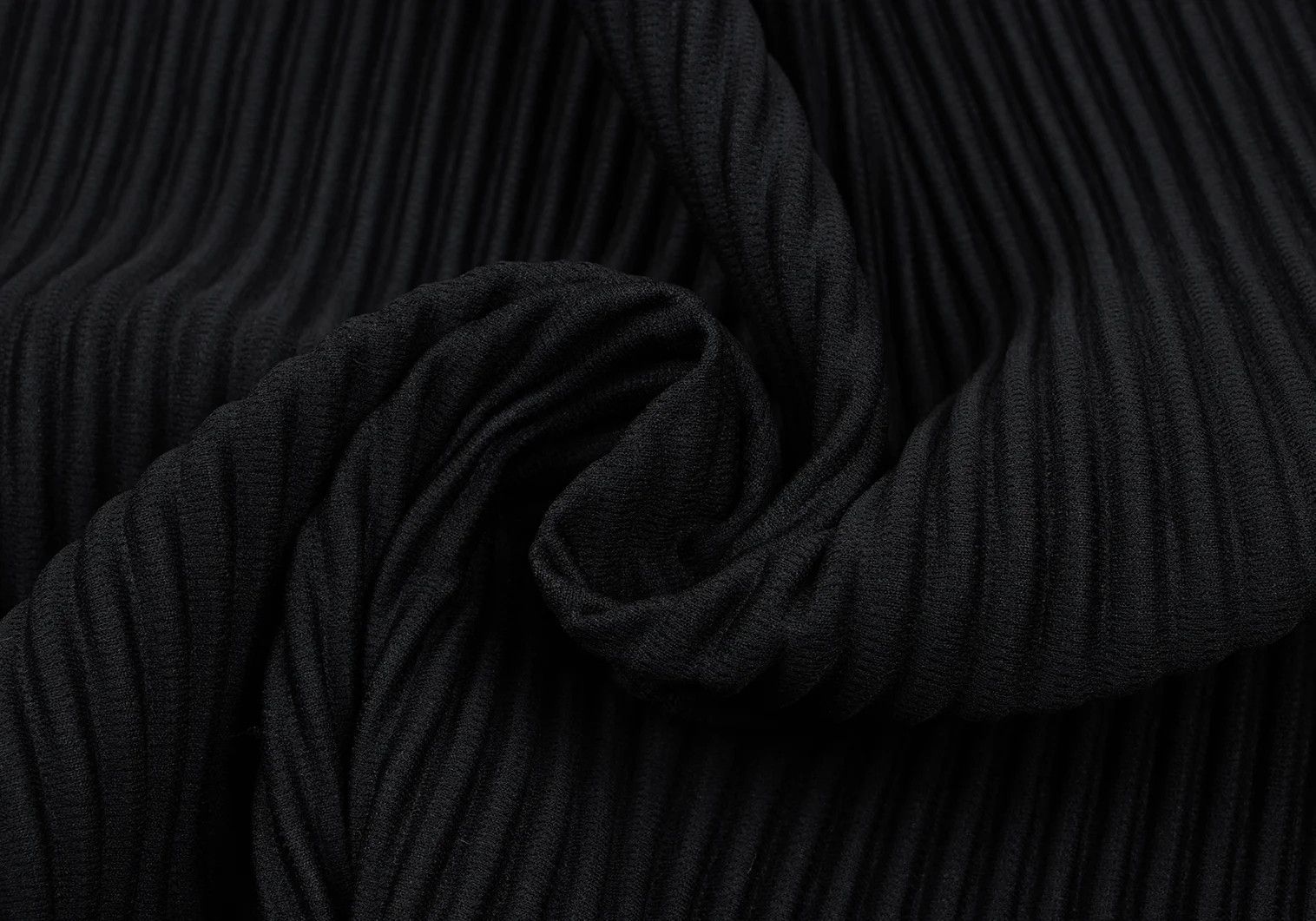Issey Miyake Pleats Wide Short Sleeve T-Shirt in Black Size US L / EU 52-54 / 3 - 9 Thumbnail