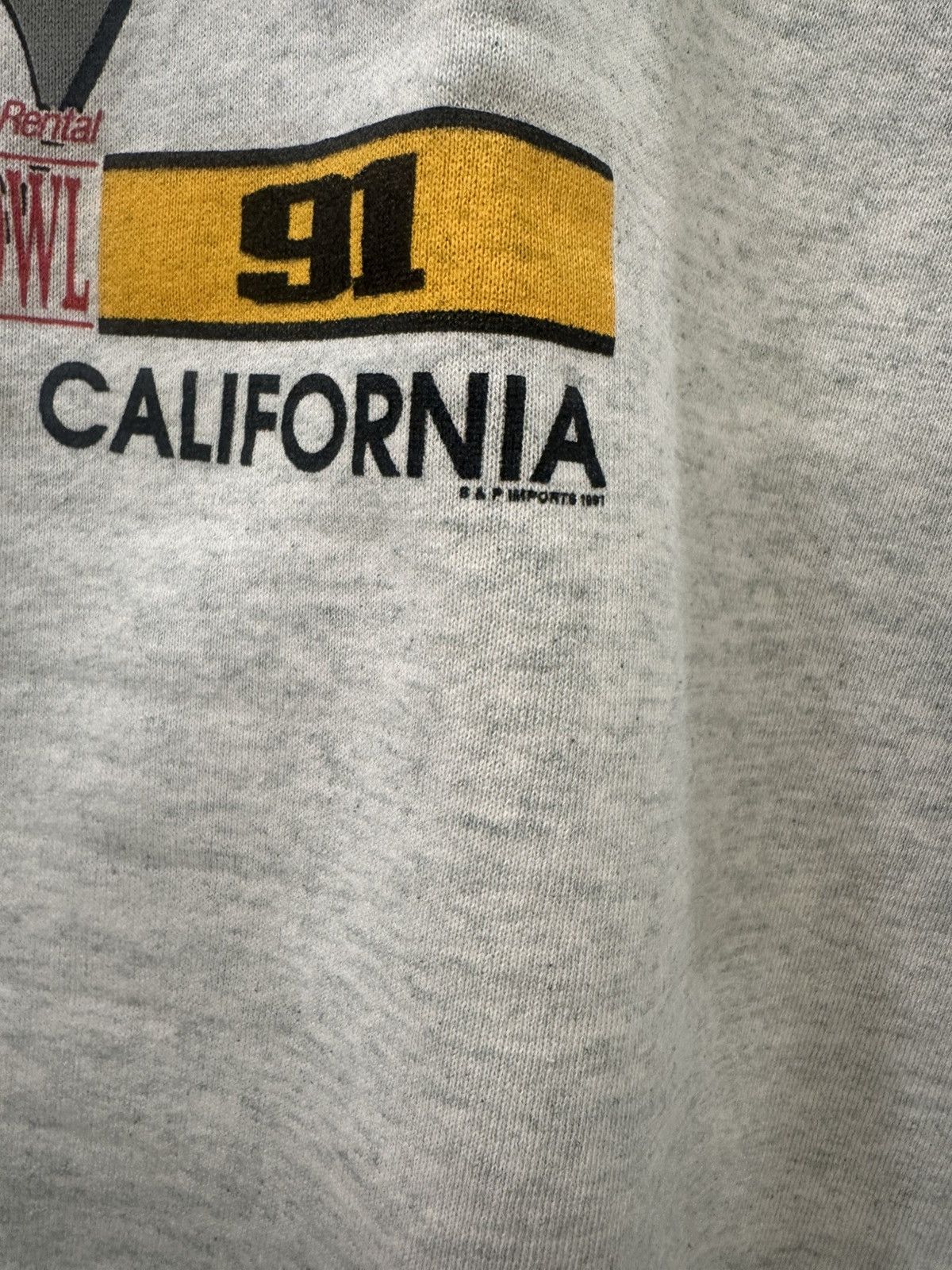 Vintage Vintage 1991 Iowa Hawkeyes Holiday Bowl Crewneck Size US M / EU 48-50 / 2 - 3 Thumbnail