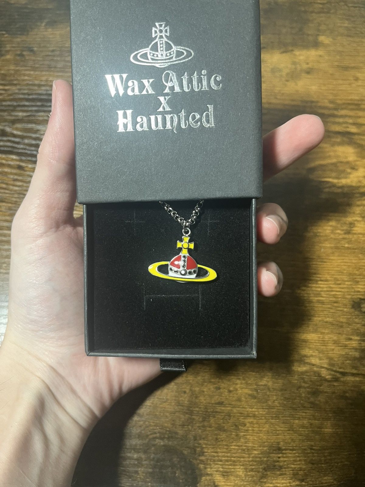 Other Haunted wax attic Saturn pokeball necklace Size ONE SIZE - 1 Thumbnail