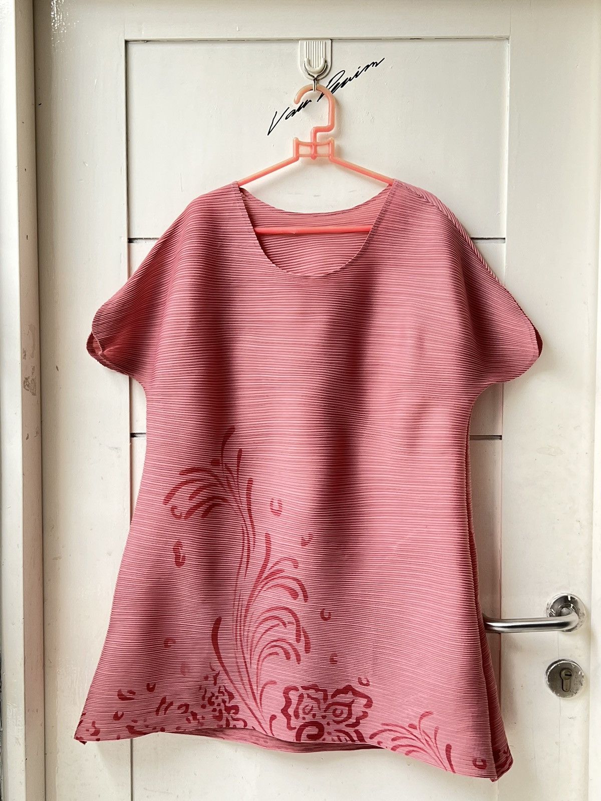 Japanese Brand Japanese Brand Pleats Pink Dress Size M / US 6-8 / IT 42-44 - 1 Thumbnail