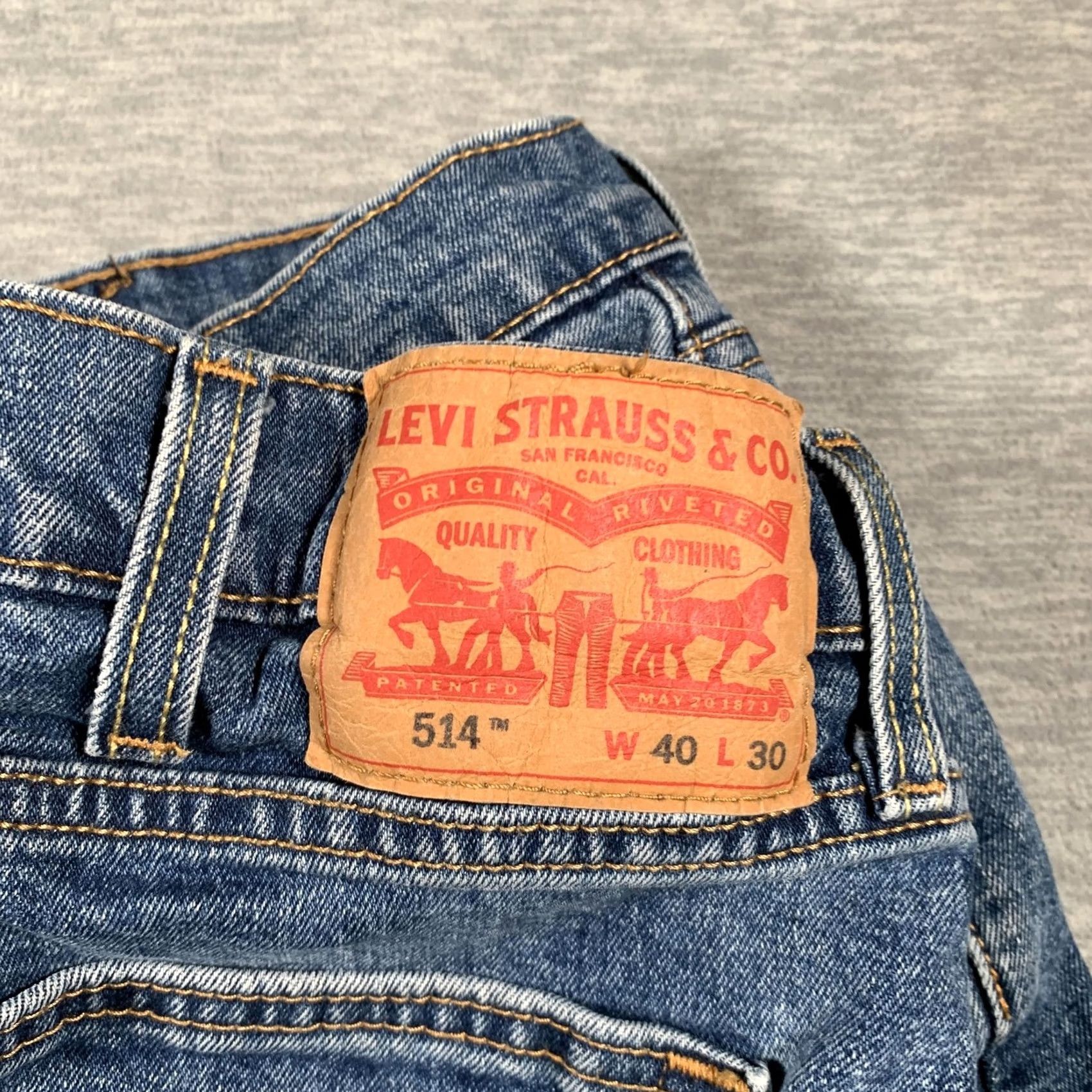 Levi's Levi's 514 Jeans Mens 40x30 Blue Denim Straight Leg Medium Wash Zip Fly Classic Regular Fit 5-Pocket Size US 40 / EU 56 - 5 Thumbnail