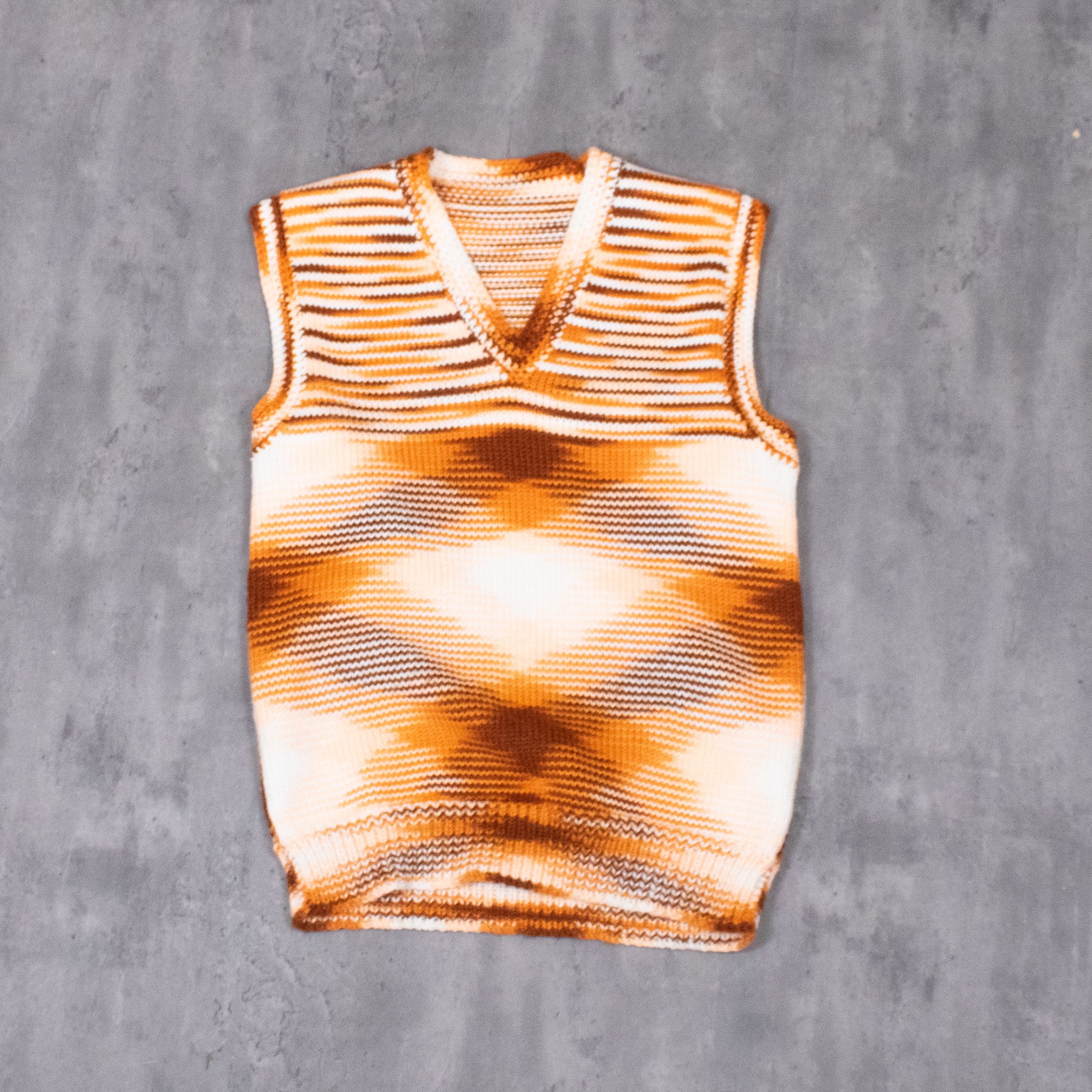 Handmade Vintage 1990's Handmade Gradient Lil Yachty Sweater Vest Size US S / EU 44-46 / 1 - 3 Thumbnail