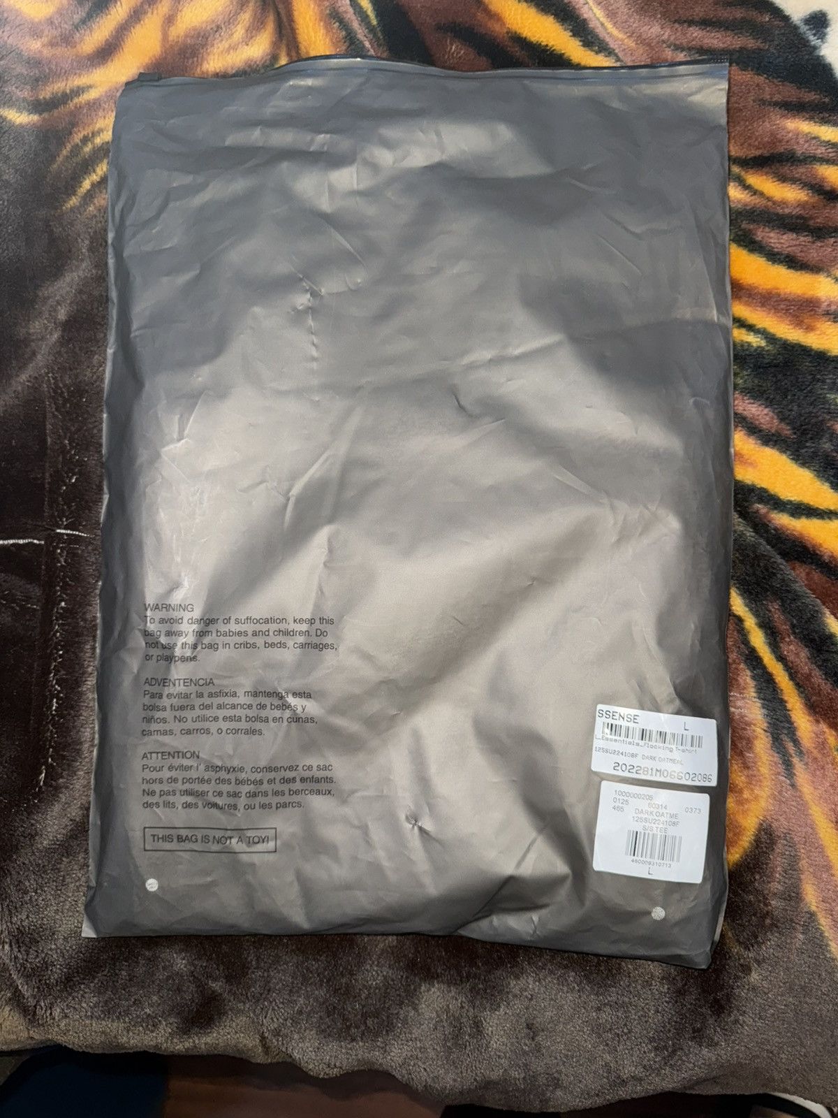 Essentials Fear of God Essentials "Dark Oatmeal" Tee Size US L / EU 52-54 / 3 - 8 Thumbnail