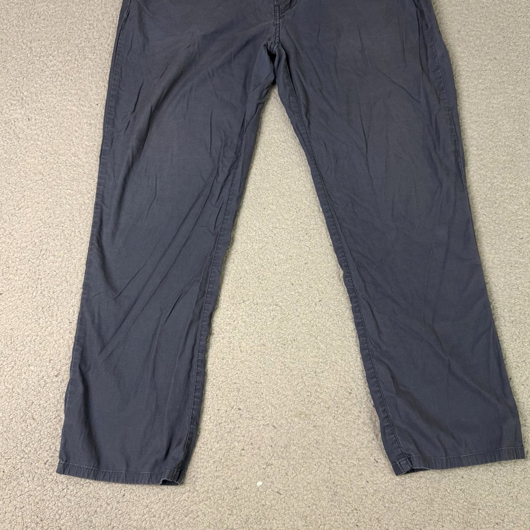 TravisMathew Travis Mathew Jeans Men 34x32 Navy Blue Tencel Stretch Classic Pattern: Solid Size US 34 / EU 50 - 4 Thumbnail
