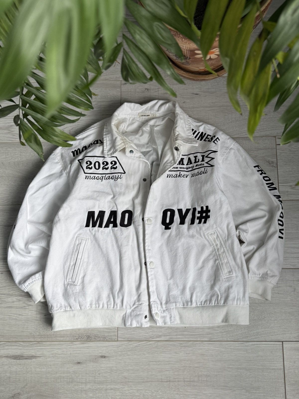 Other Aelfric Eden White Embroidered Statement Bomber Jacket MAOQY Size US M / EU 48-50 / 2 - 1 Thumbnail