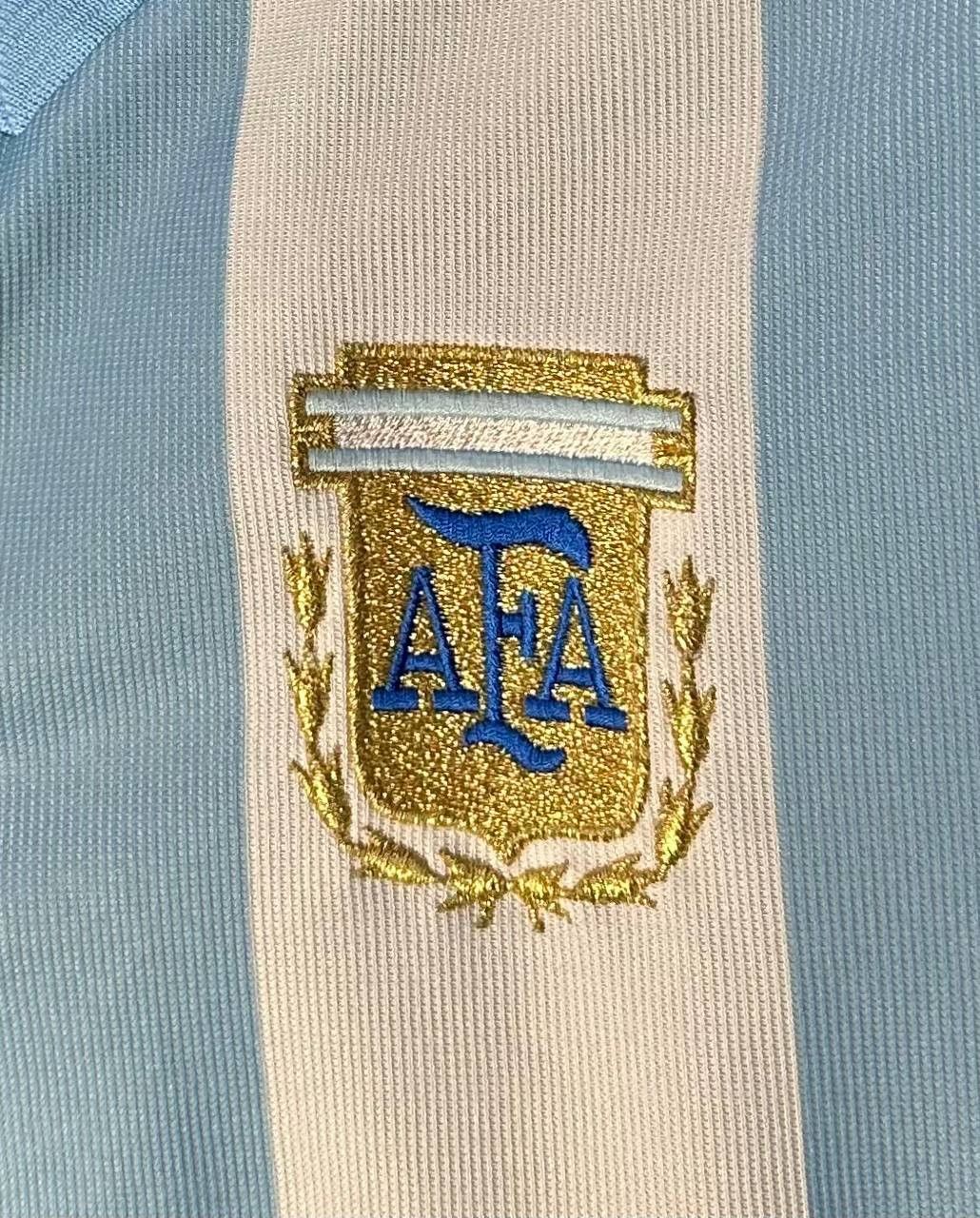 Adidas × Vintage Argentina Home Football Shirt jersey 2002 2004 Adidas soccer Size US M / EU 48-50 / 2 - 2 Thumbnail