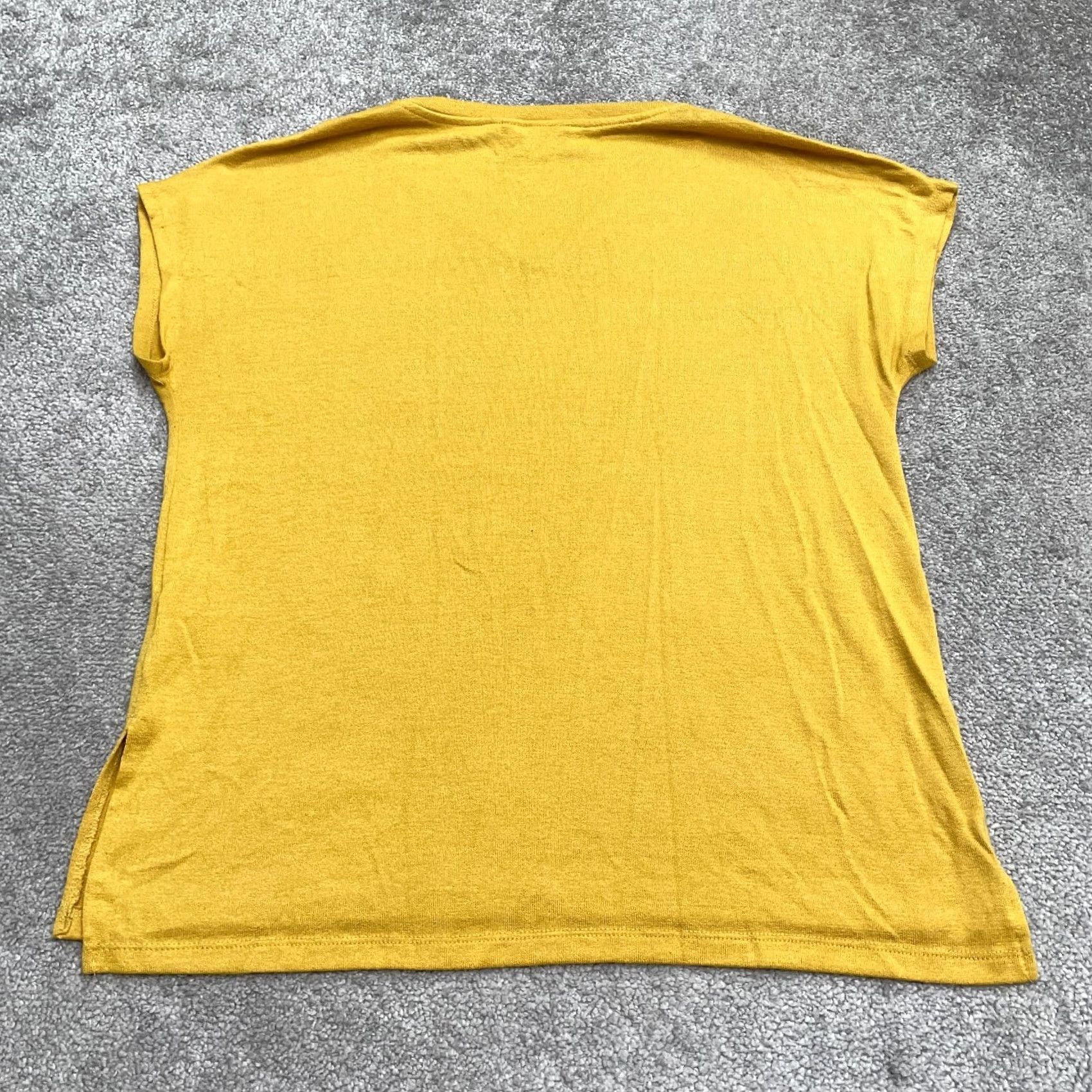 Orvis Orvis Knitted Top Womens Medium Mustard Gold V-Neck Short Sleeve Casual Shirt Size M / US 6-8 / IT 42-44 - 2 Thumbnail