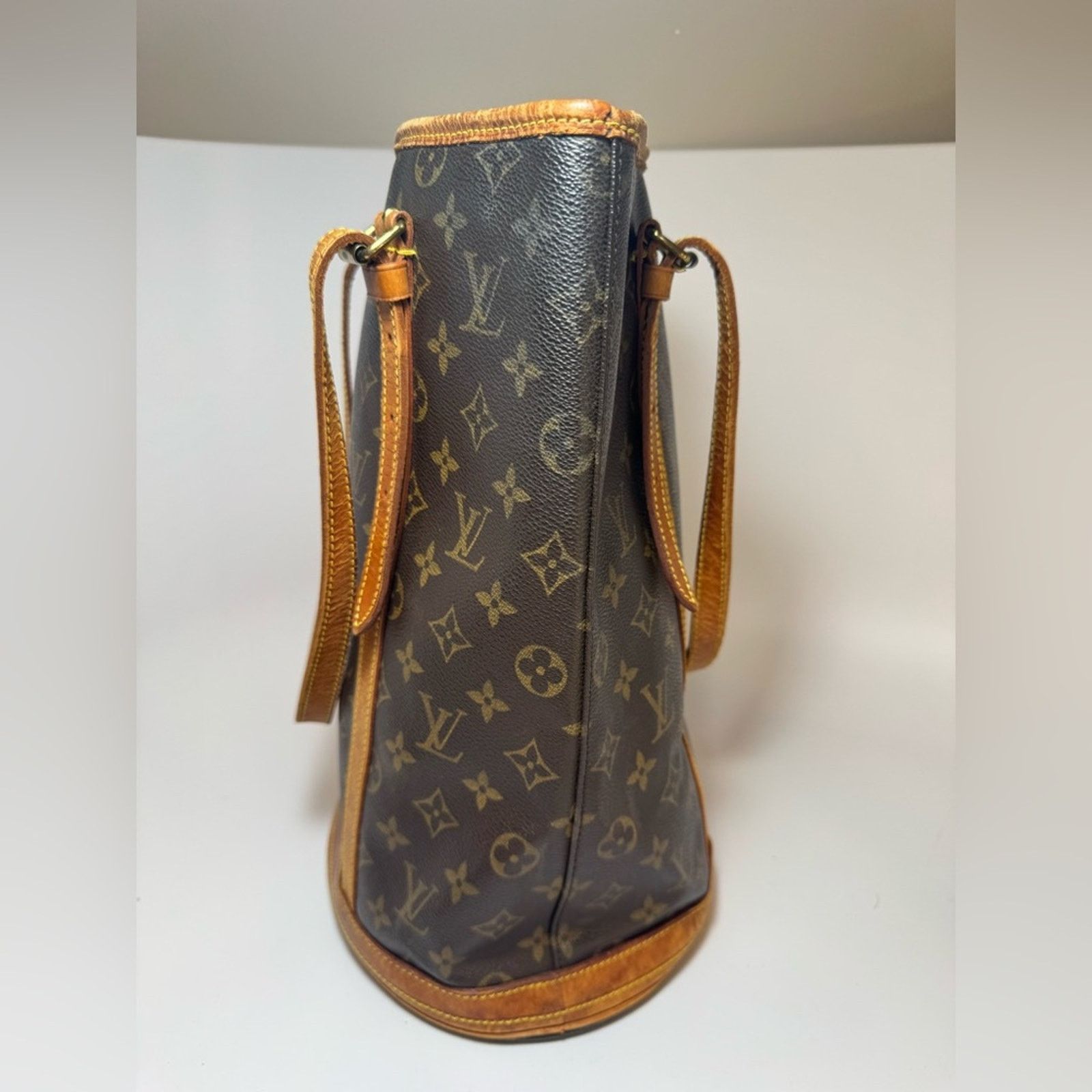 Louis Vuitton Louis Vuitton Bucket GM Monogram Tote Bag – Vintage 2003 Size ONE SIZE - 7 Thumbnail