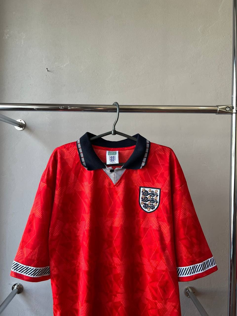 Sports Specialties 1990 ENGLAND TEAM RETRO REMAKE SOCCER JERSEY FOOTBALL SHIRT Size US XL / EU 56 / 4 - 4 Thumbnail