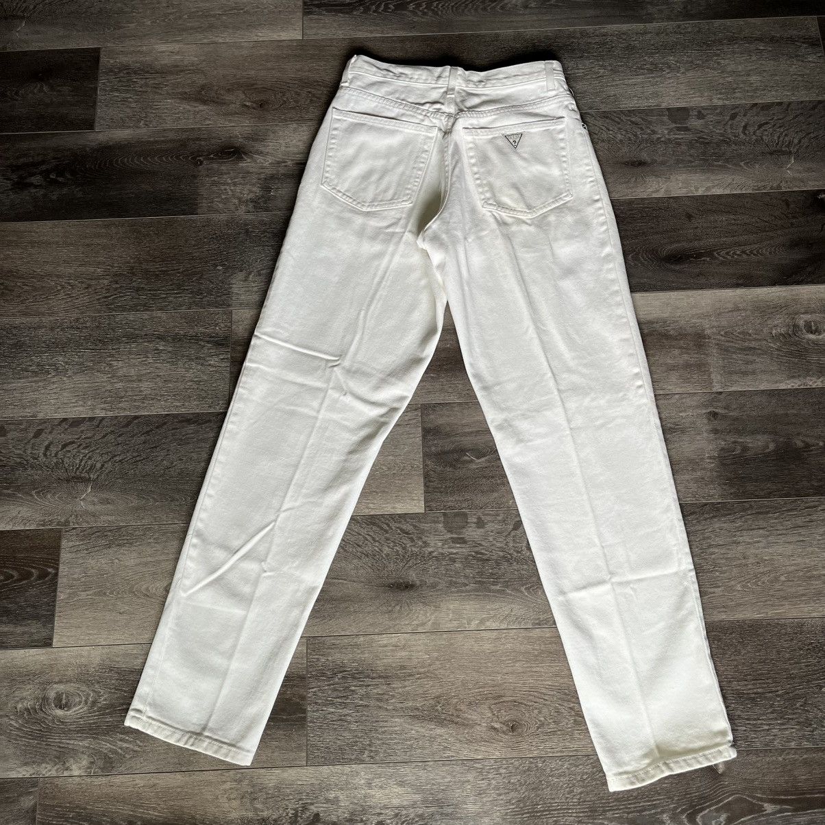 Guess × Vintage Vintage 1990s Guess Straight White Denim Jeans Skater 30x34 Size US 30 / EU 46 - 1 Thumbnail
