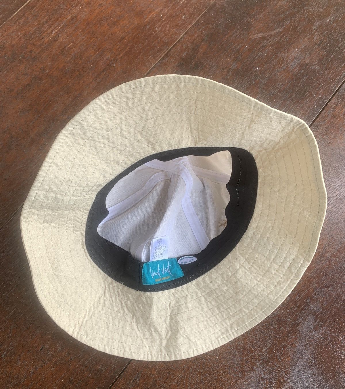 Balmain 90s Balmain Paris Vent Vert embroidery logo bucket hat Size ONE SIZE - 2 Thumbnail