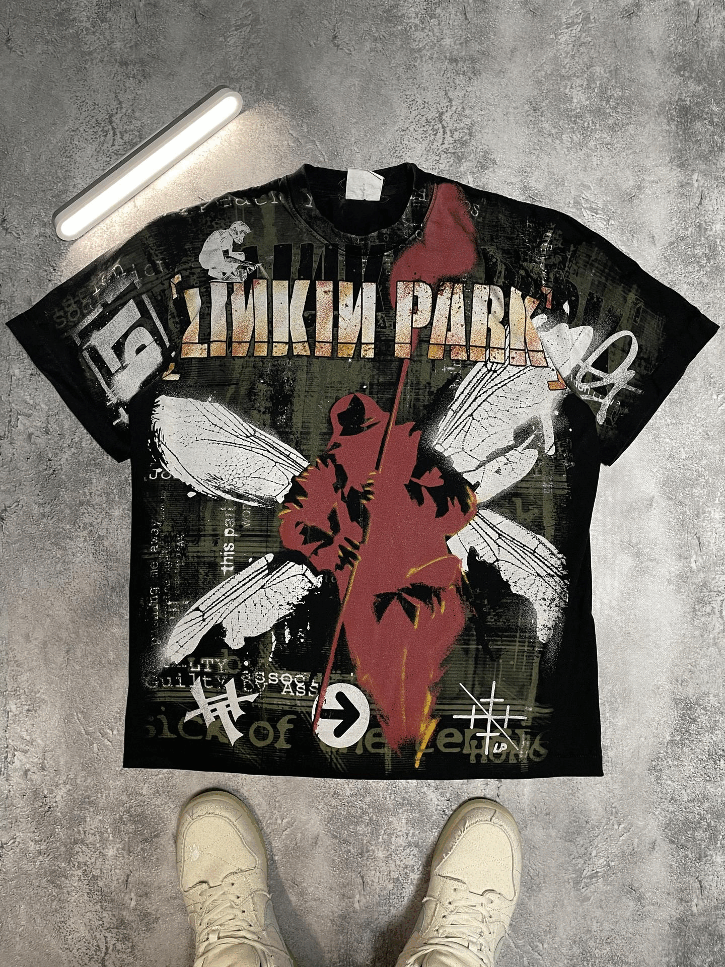 Band Tees Vintage Linkin Park All Over Print Tees t-shirt size XL Boot Size US XL / EU 56 / 4 - 1 Thumbnail
