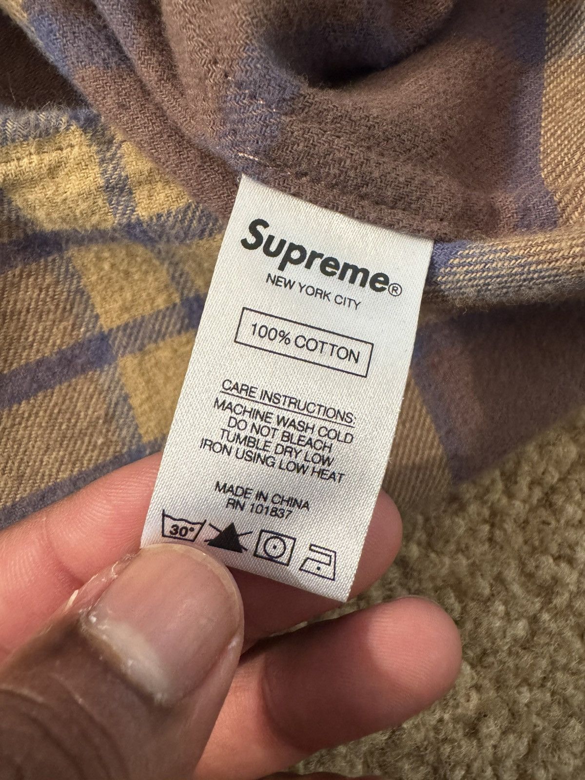 Hysteric Glamour × Supreme Supreme x Hysteric Glamour Skeleton Middle Finger Flannel Size US M / EU 48-50 / 2 - 9 Thumbnail