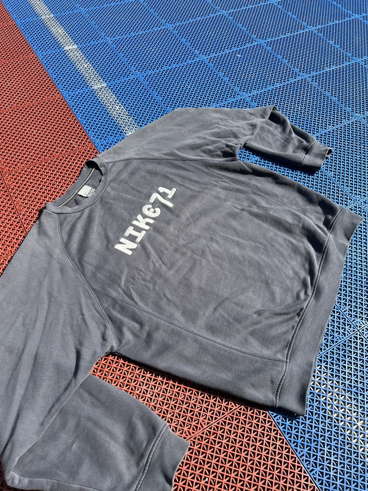 Nike Nike Spellout Sweater Gray Vintage Size US L / EU 52-54 / 3 - 2 Thumbnail