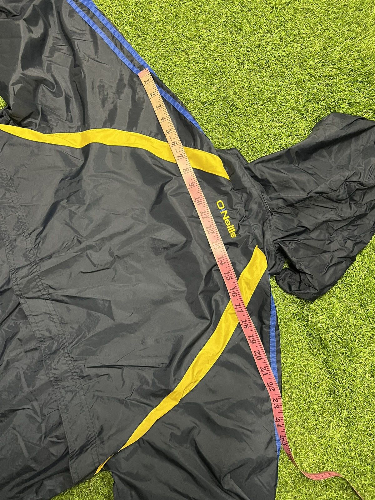 Vintage RARE AN CLAR ONEILLS FOOTBALL WINDBREAKER Size US M / EU 48-50 / 2 - 12 Thumbnail