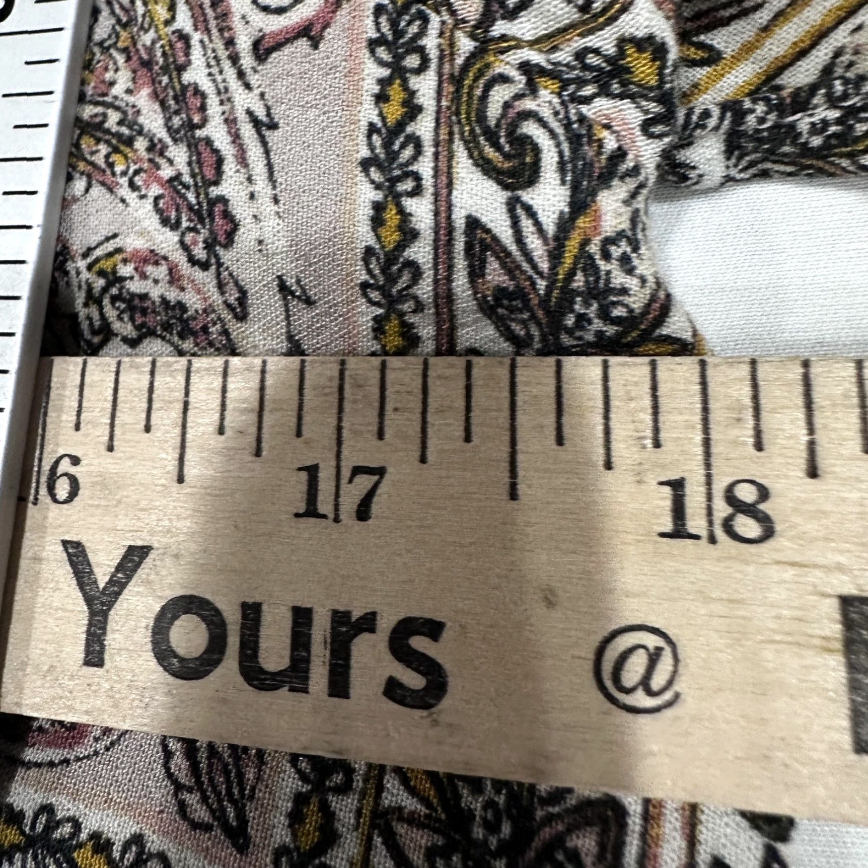 Pinko Hinge Dress Shift Knee Length Short Sleeve Braown Yellow Pink Paisley Bohemian V-Neck Pullover Lightweight Ladies S Regular Size 28" / US 6 / IT 42 - 6 Thumbnail