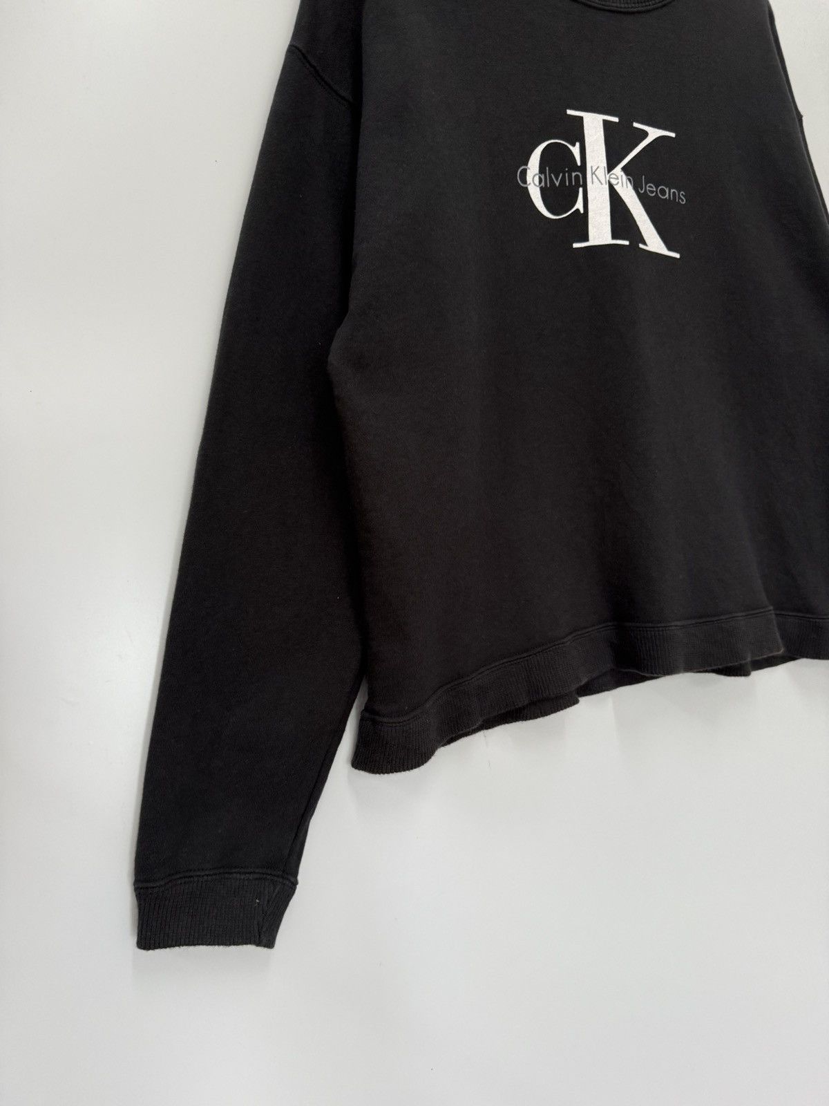 Calvin Klein × Vintage 🔥 Vintage Calvin Klein Made In USA Croped Sweatshirt - M Size M / US 6-8 / IT 42-44 - 3 Thumbnail
