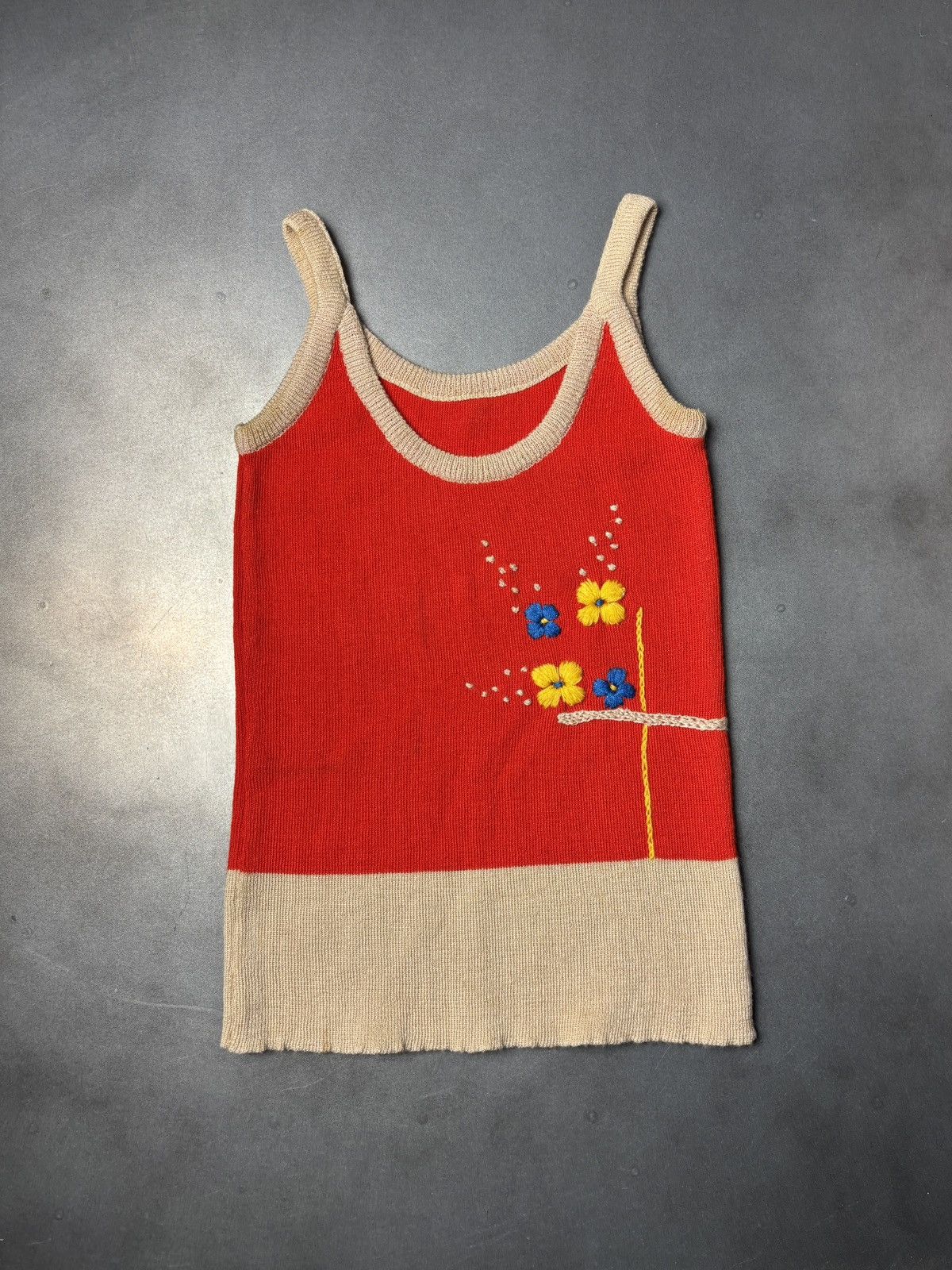 Vintage Vintage Knit Tank Top Embroidered Wool Sleeveless Floral 70s Size XS / US 0-2 / IT 36-38 - 2 Thumbnail