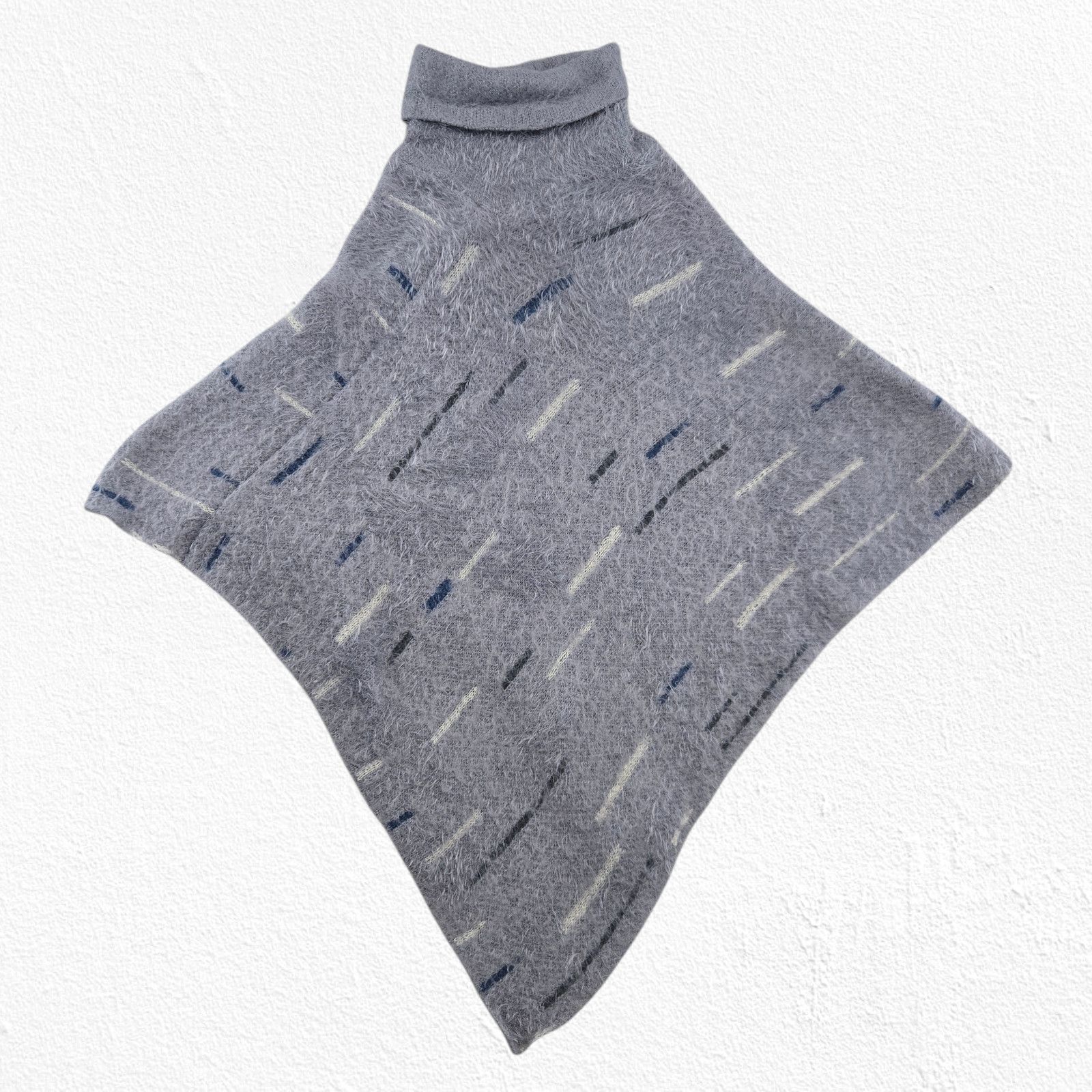 Other Y2K Gray Fuzzy Acrylic Poncho Abstract Dash Pattern One Size Size ONE SIZE - 2 Thumbnail