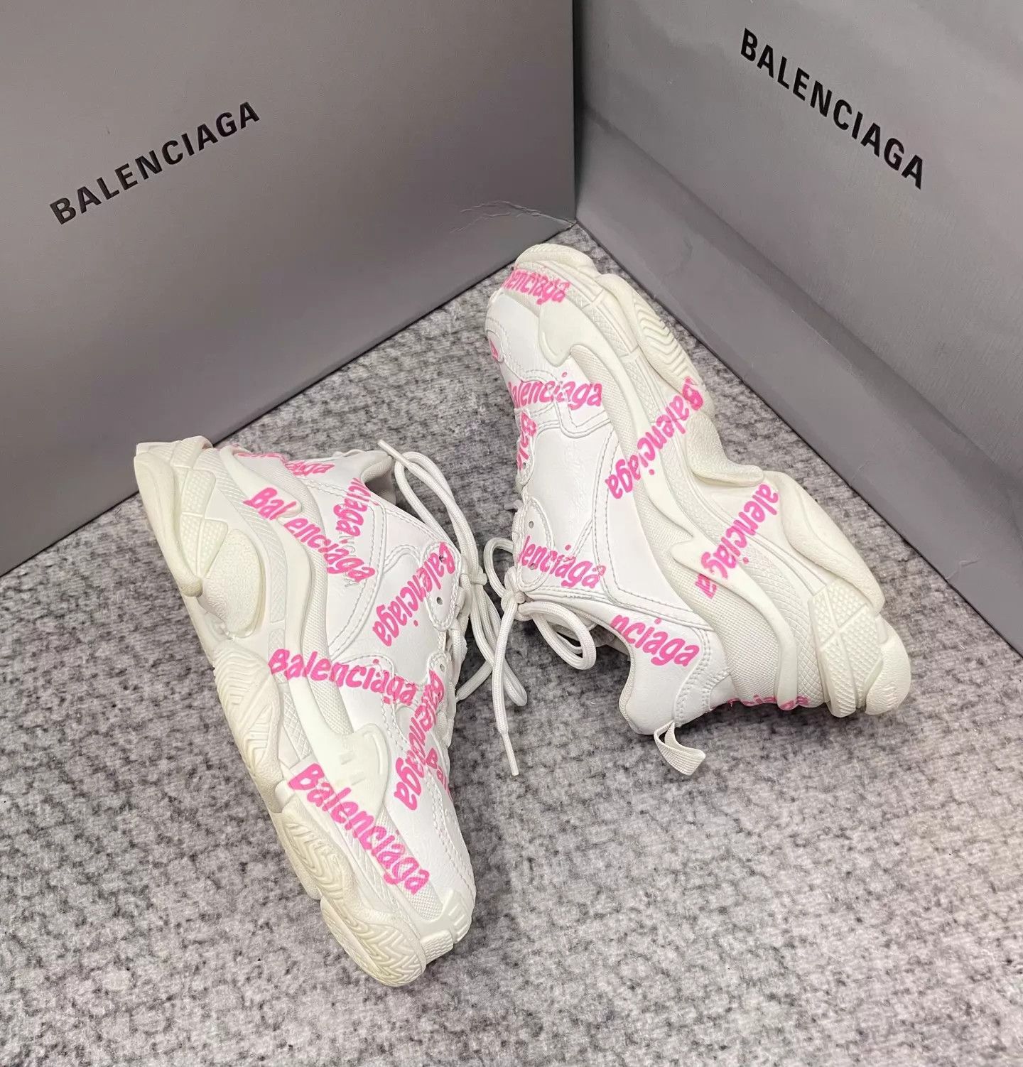 Balenciaga Balenciaga Womens Triple White-Pink 35- Sweet Cool Size US 4.5 / IT 34.5 - 4 Thumbnail