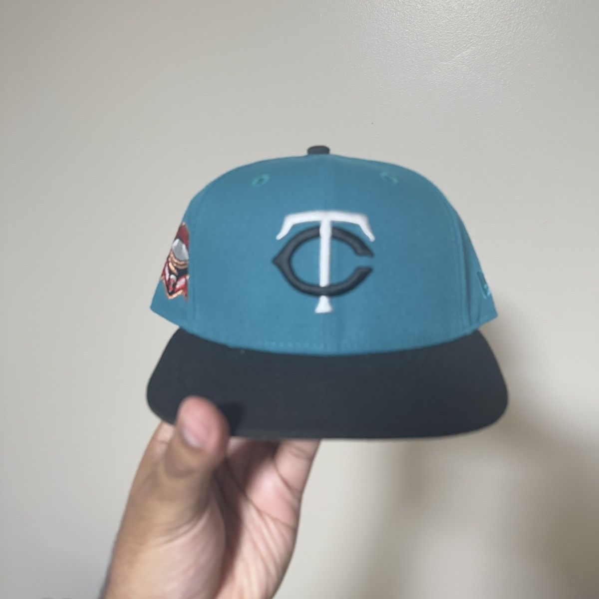 New Era Hat Club 71/2 Twin City Twins Two Tone Size ONE SIZE - 1 Thumbnail