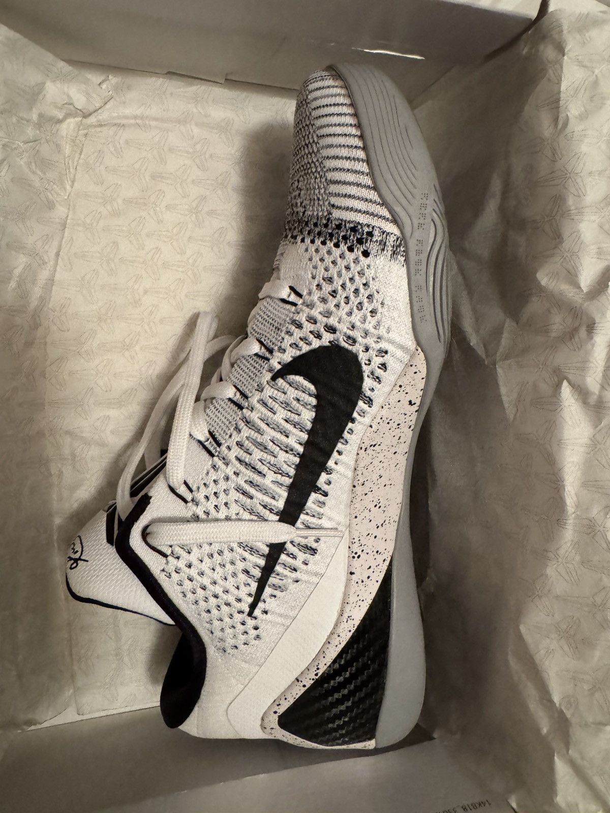 Nike Kobe 9 Beethoven (2014 release, not protro) Size US 11.5 / EU 44-45 - 2 Thumbnail