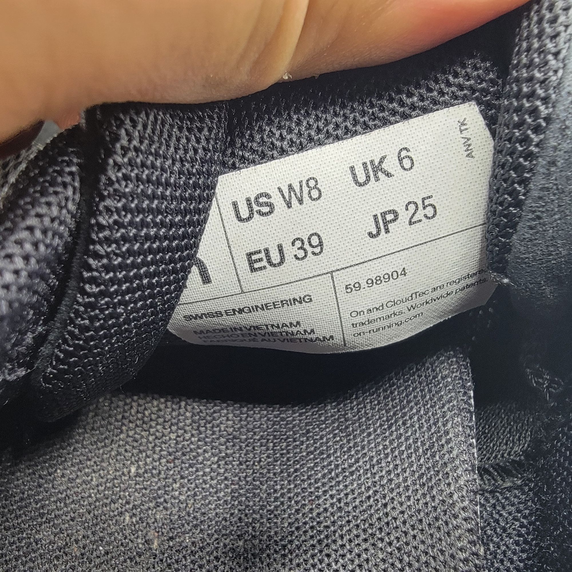 On On Cloud 5 Womens 8 Black Running Shoes Athletic Causal Comf Size US 8 / IT 38 - 6 Thumbnail