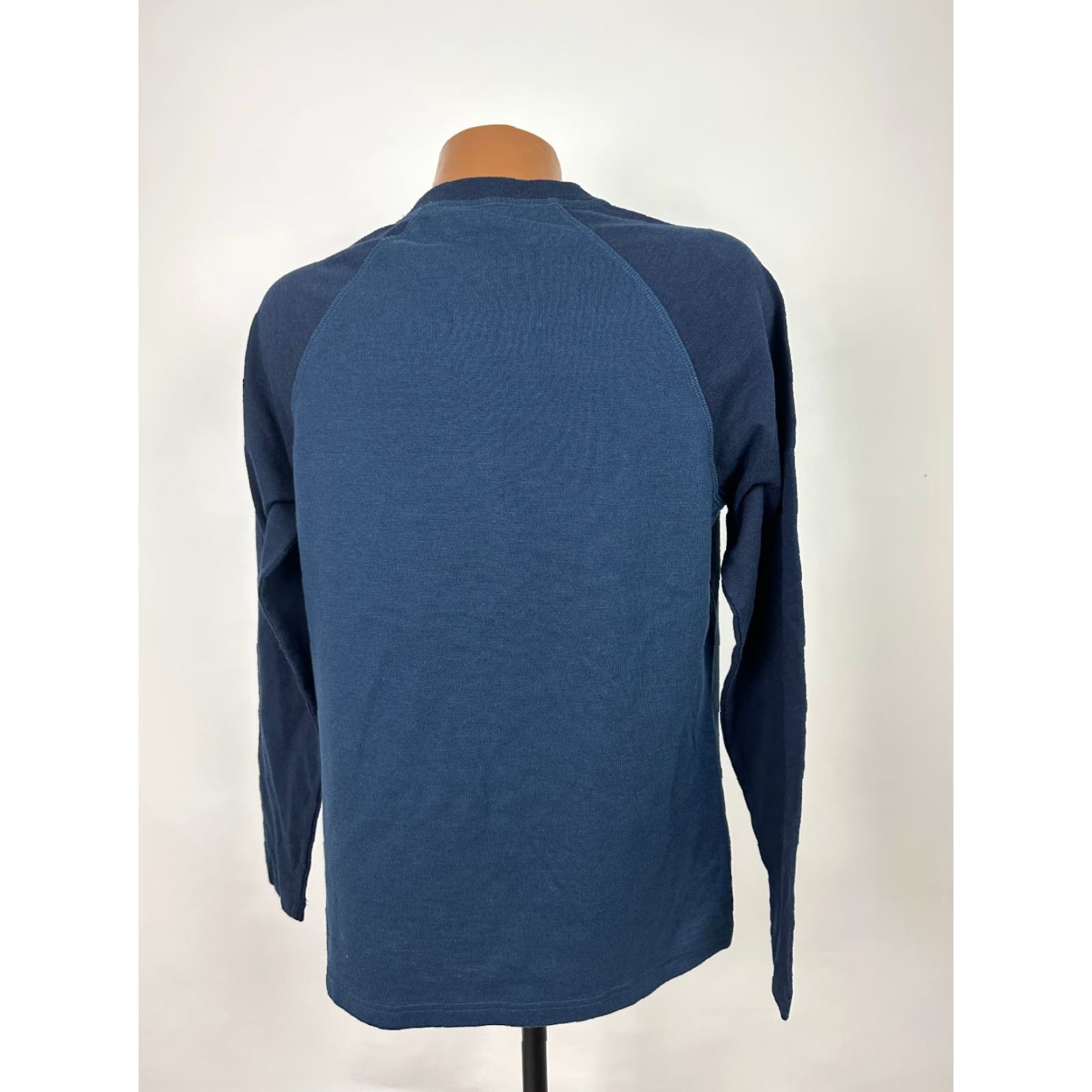 Eddie Bauer Eddie Bauer Raglan T-Shirt Shirt Men M Navy Blue Cotton Polyester Jersey Midweight Outdoor Sports Vintage: No Size US M / EU 48-50 / 2 - 6 Thumbnail