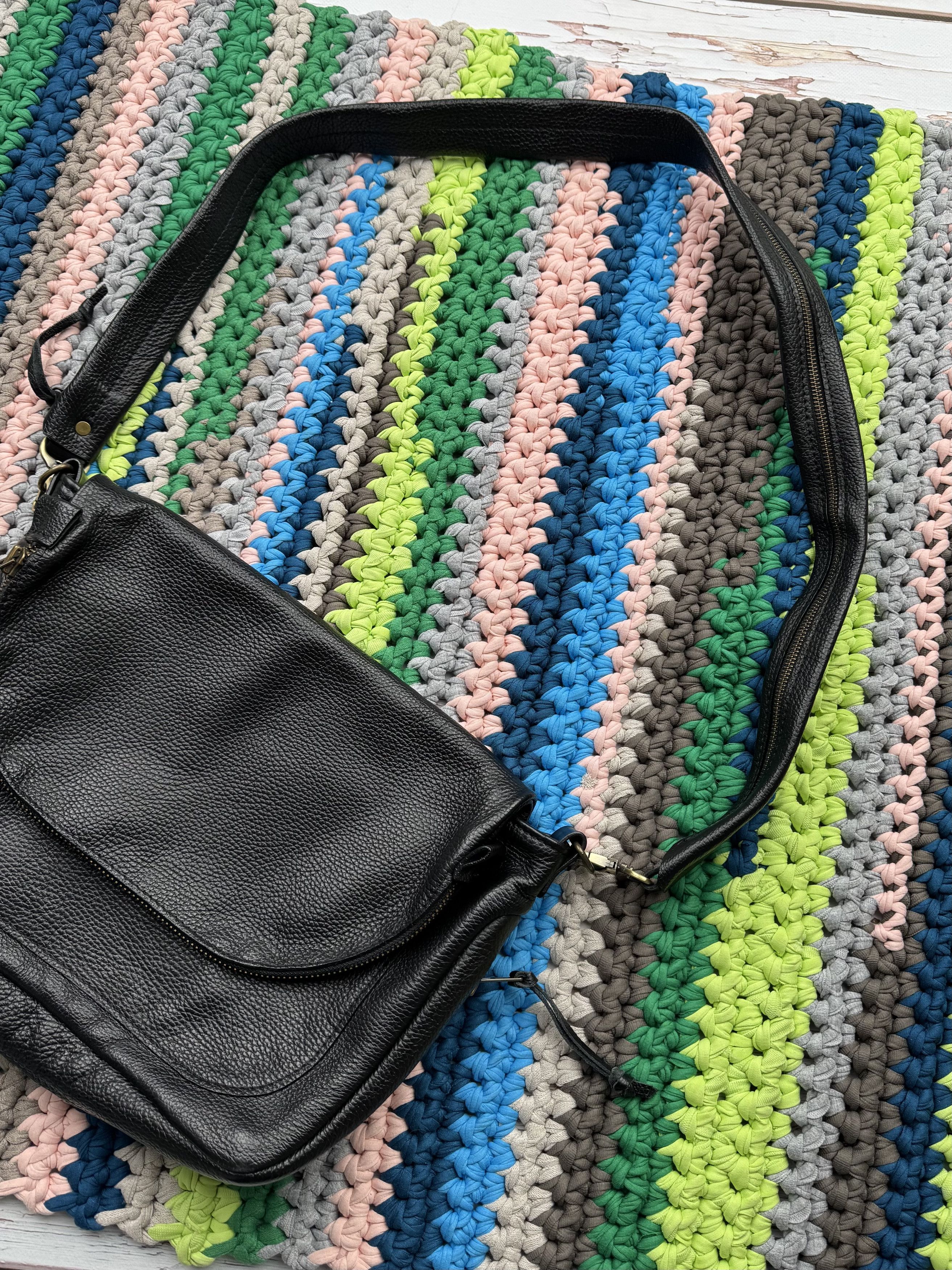 Japanese Brand Vintage Leather Bag With Zippers (ET1)(D15) Size ONE SIZE - 3 Thumbnail