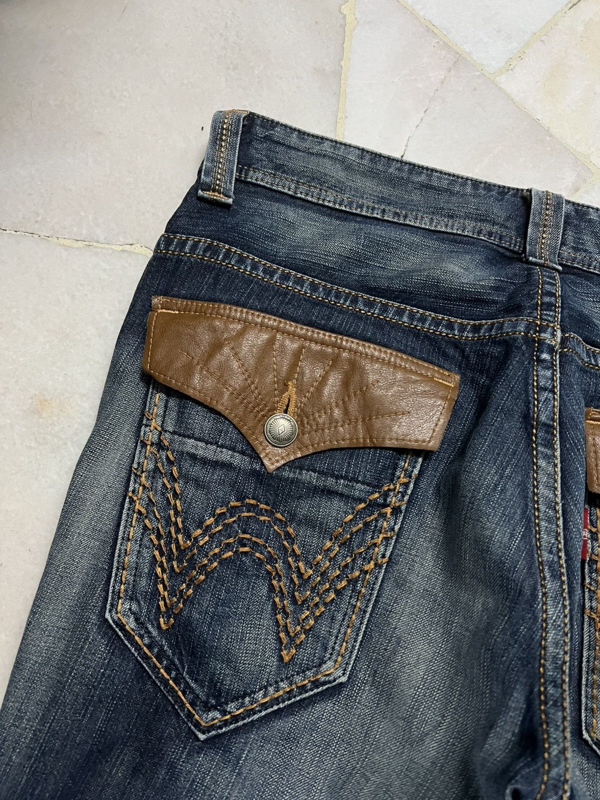 Edwin × Japanese Brand × Vintage 💥Flare💥Edwin Buffalo Head Distress Jean Size US 35 - 19 Thumbnail