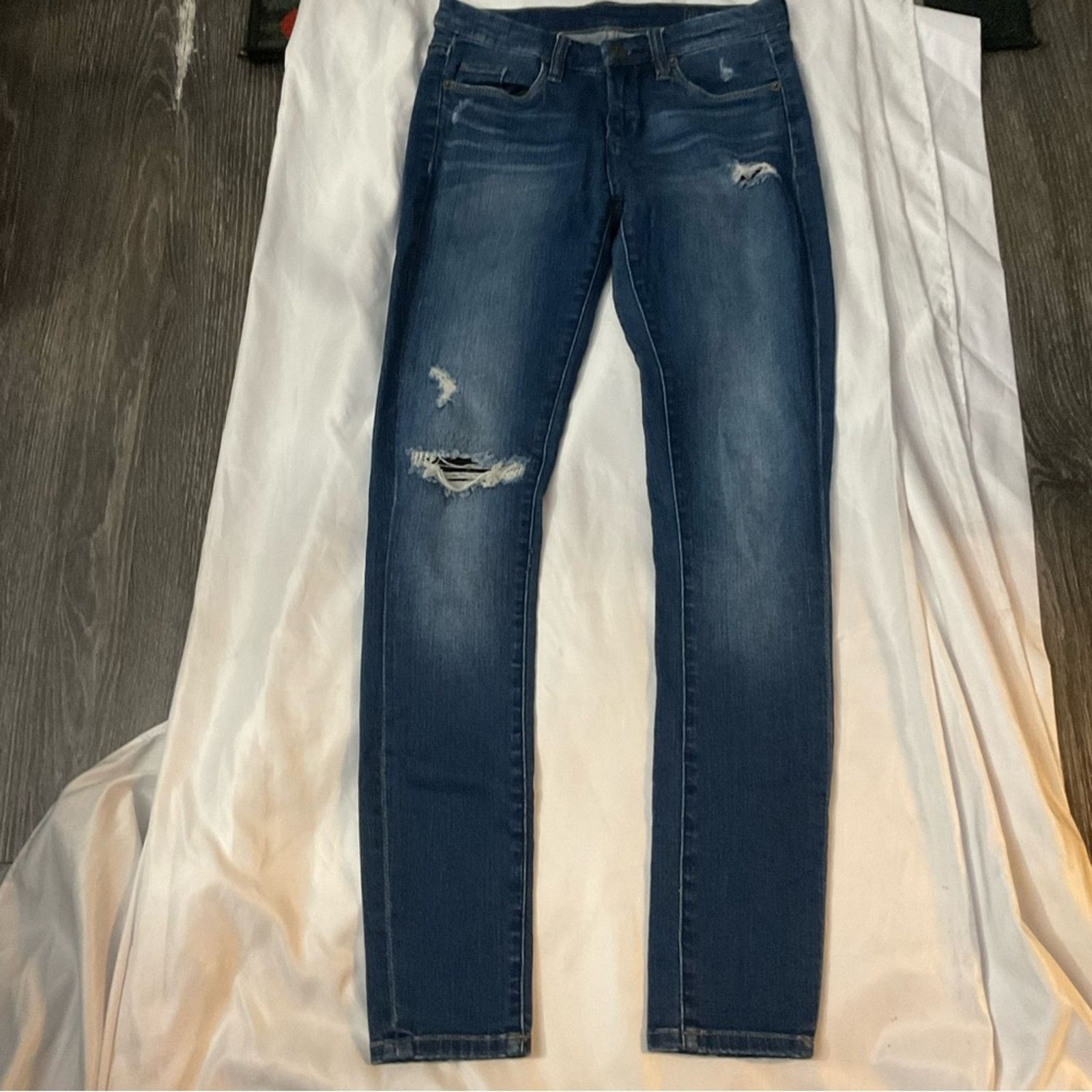 BLANKNYC Blank NYC Distressed Zip Up Denim Jean 26 Casual Comfy Size 26" / US 2 / IT 38 - 3 Thumbnail