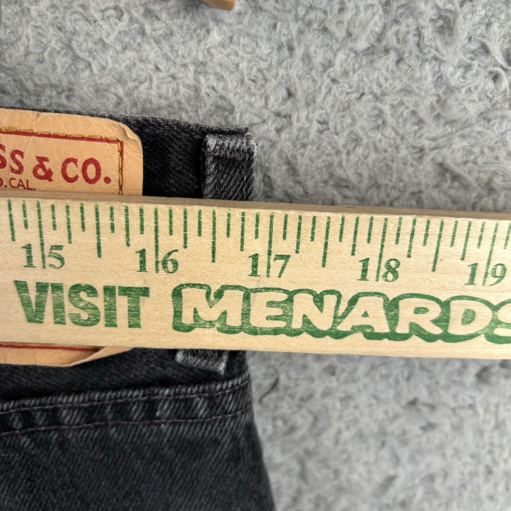 Levi's VINTAGE Levi's 505 Jeans Mens 33 Regular 30in Black Denim Straight Leg Distressed Pockets 5-Pocket Logo 90s Grunge USA Mens Size US 33 - 5 Thumbnail