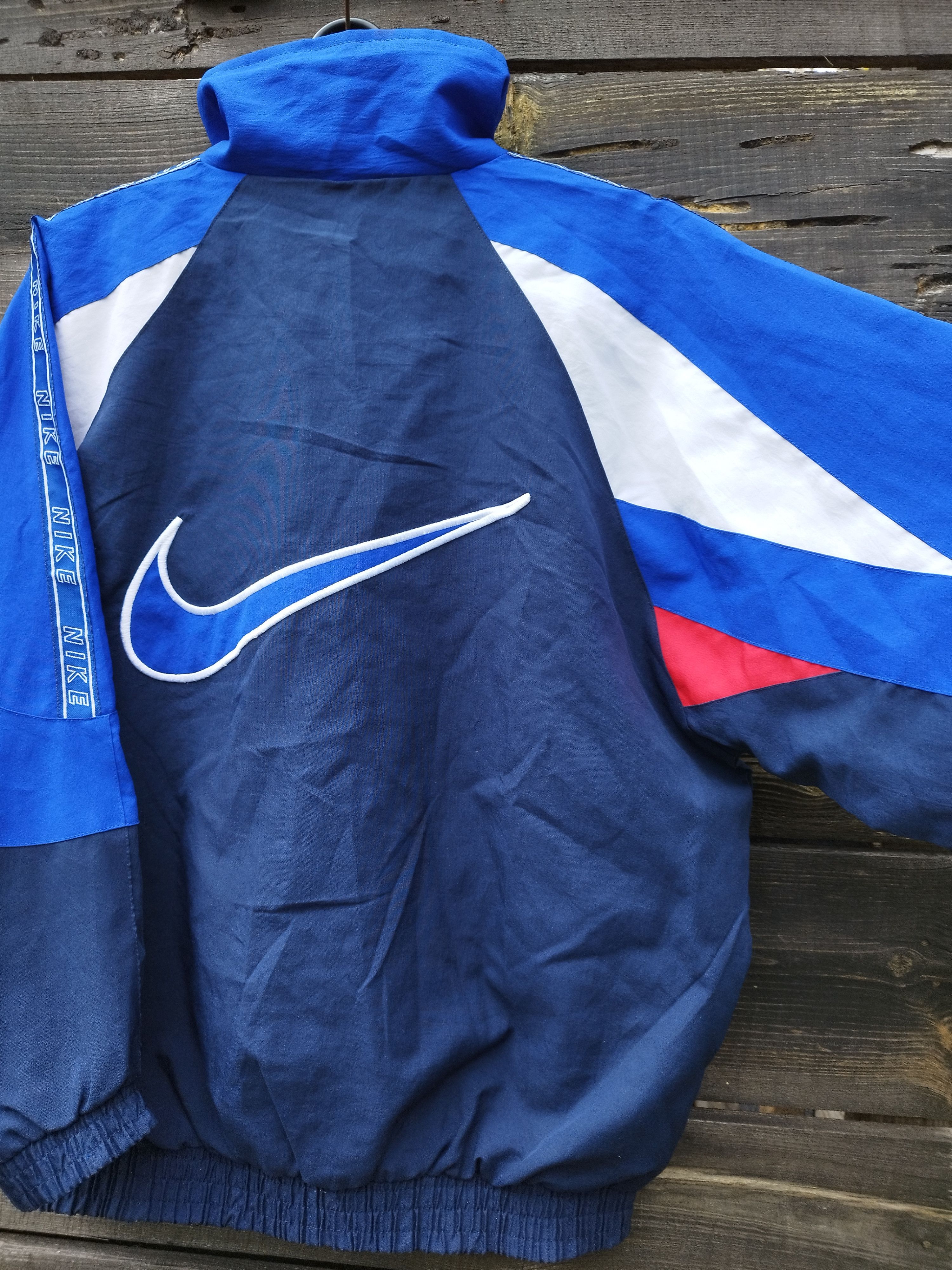 Nike Vintage Nike Big Swoosh Windbreaker Made in USA Jacket 90s Size US M / EU 48-50 / 2 - 5 Thumbnail